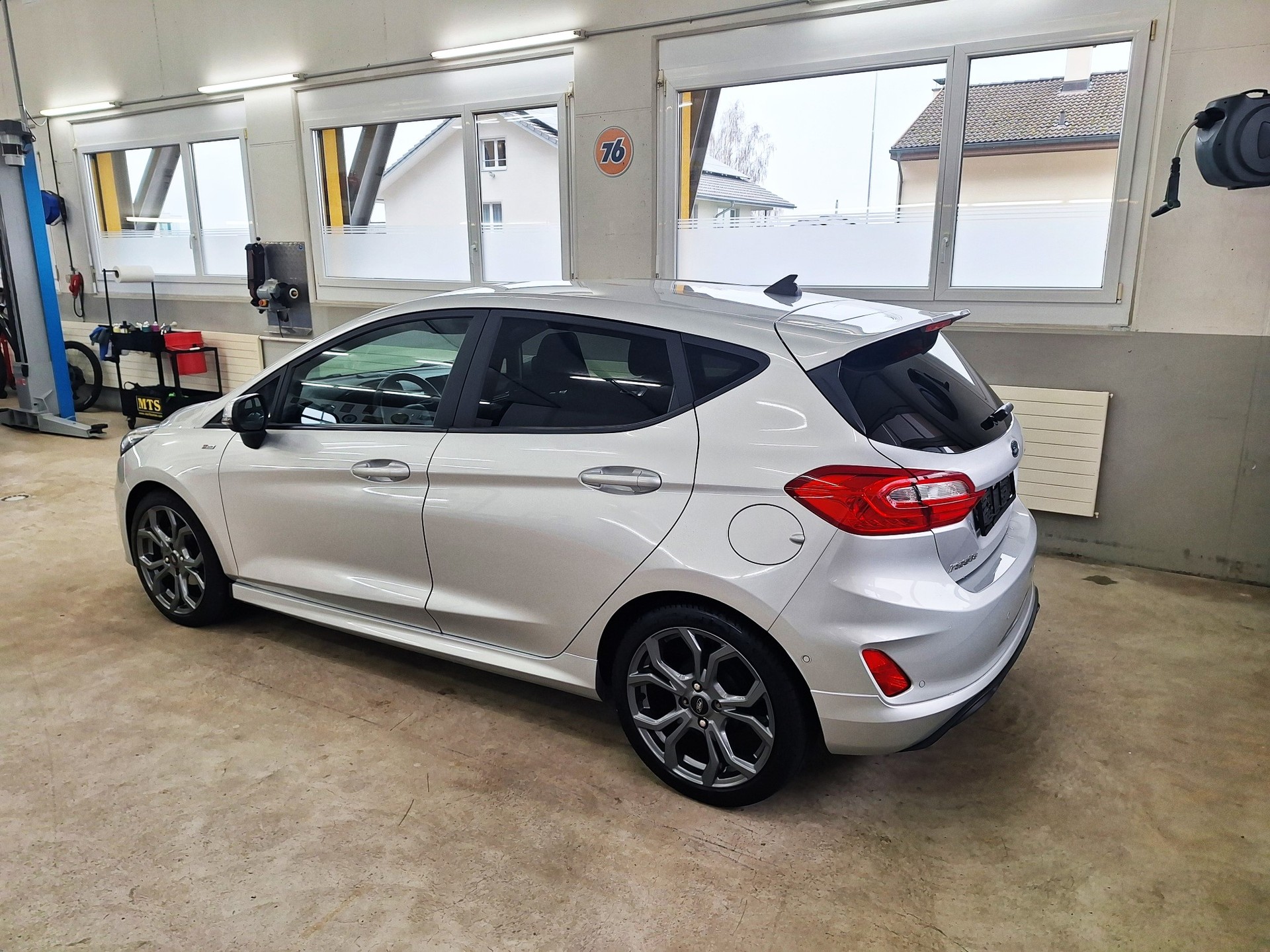 FORD Fiesta 1.0 SCTi ST-Line X Automat "Reiner Benziner mit Vollausstattung"-showroom-element-3