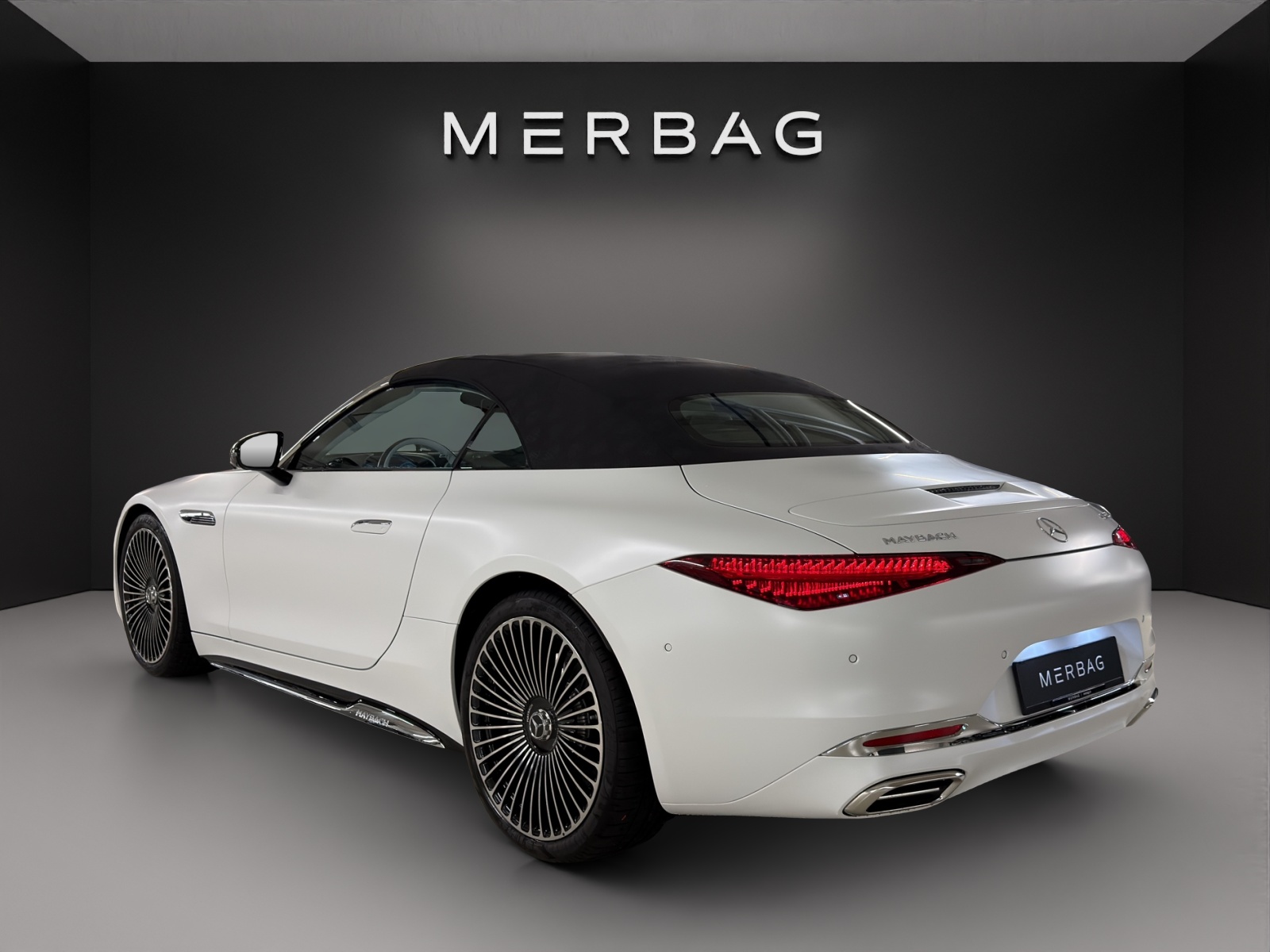 MERCEDES-BENZ SL 680 Maybach Monogram Series-image-8