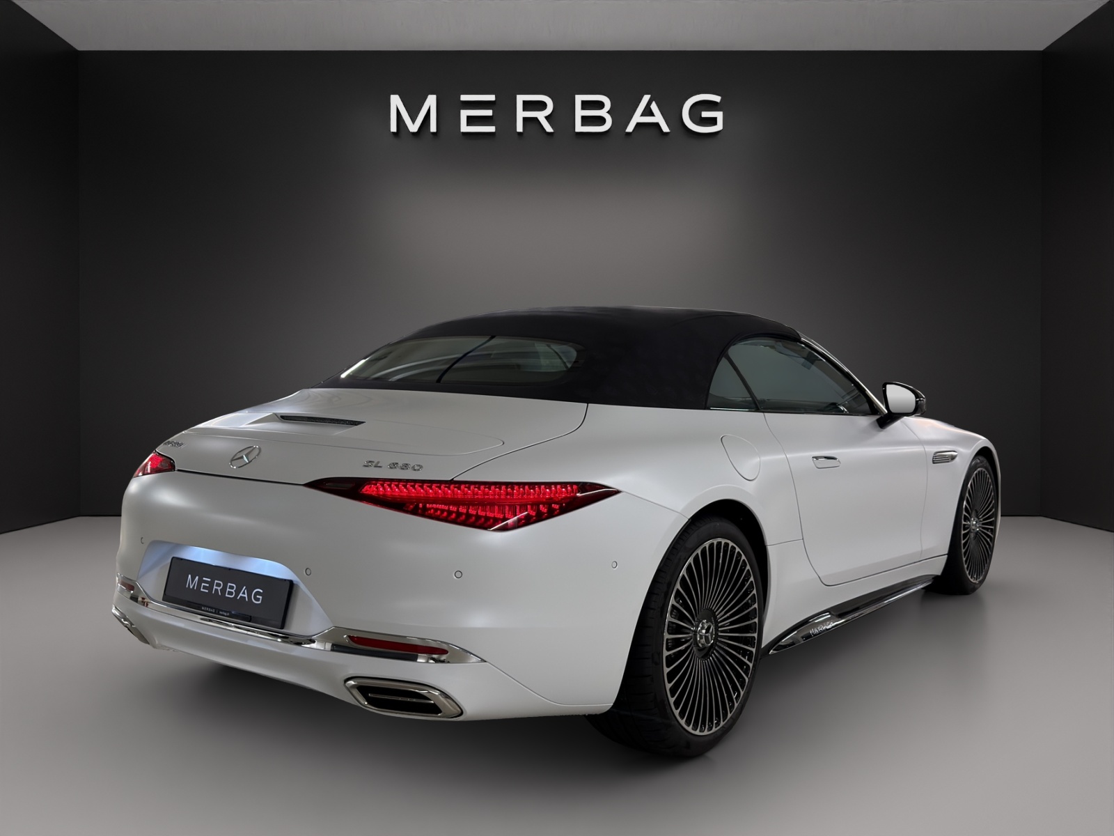 MERCEDES-BENZ SL 680 Maybach Monogram Series-image-12