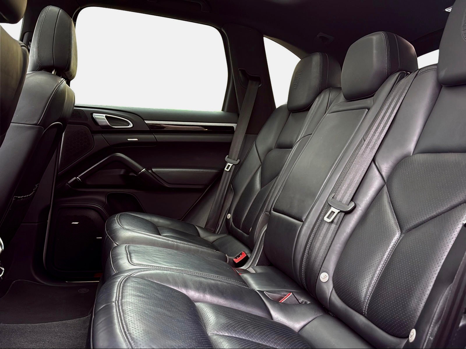 PORSCHE Cayenne S Diesel-image-11