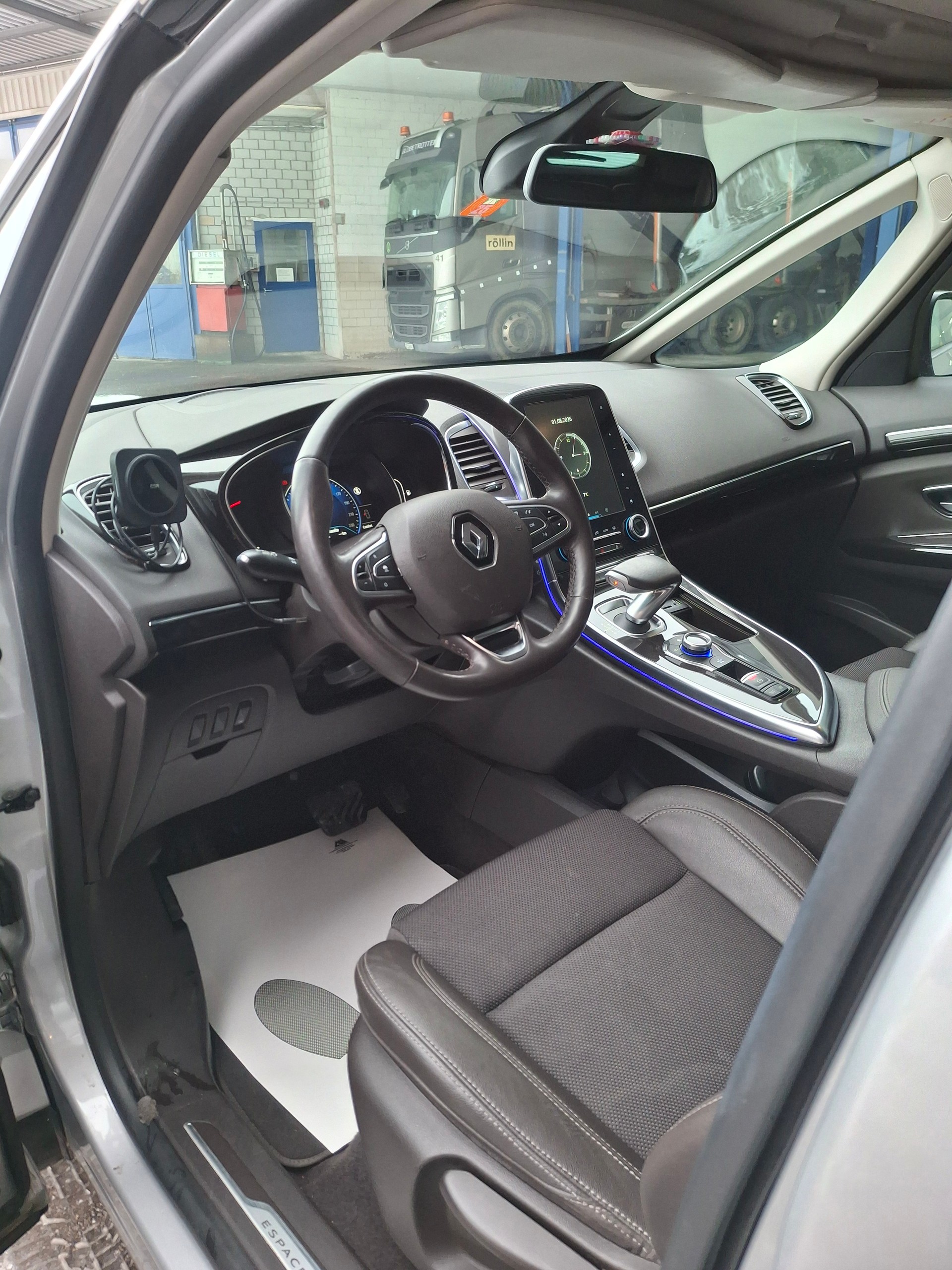 RENAULT Espace 1.6 TCe Swiss Edition EDC-image-11