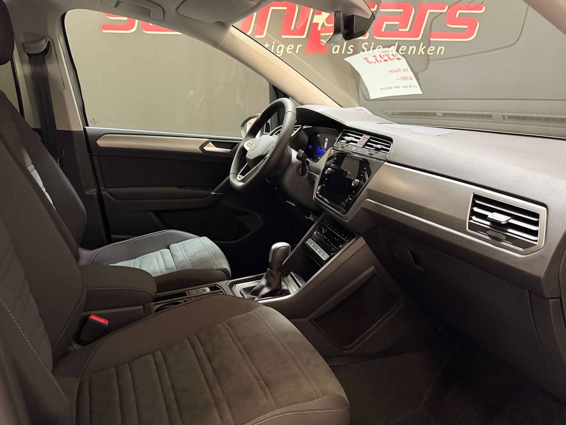 VW Touran 1.5 TSI EVO Comfortline DSG-image-19