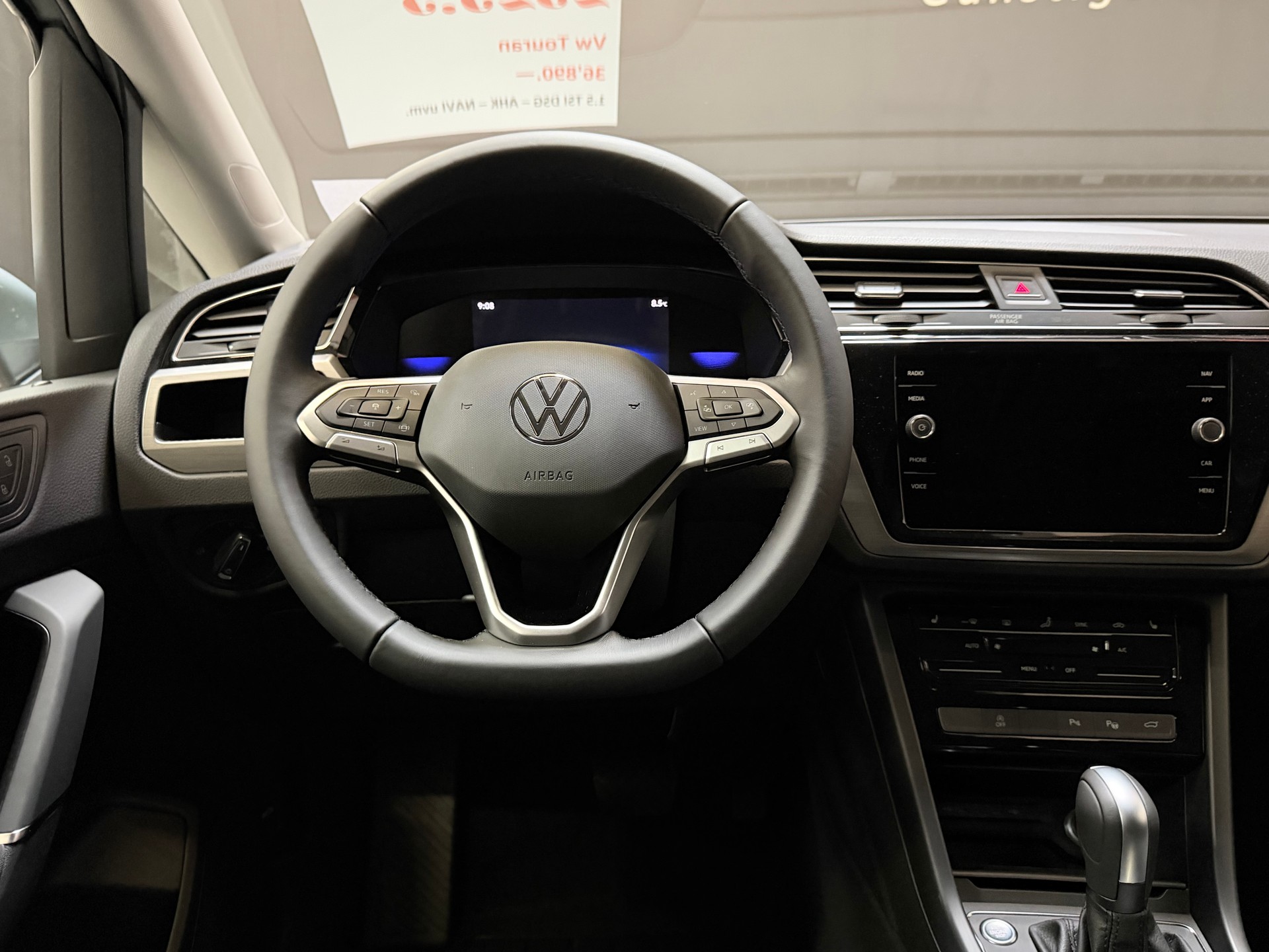 VW Touran 1.5 TSI EVO Comfortline DSG-image-16