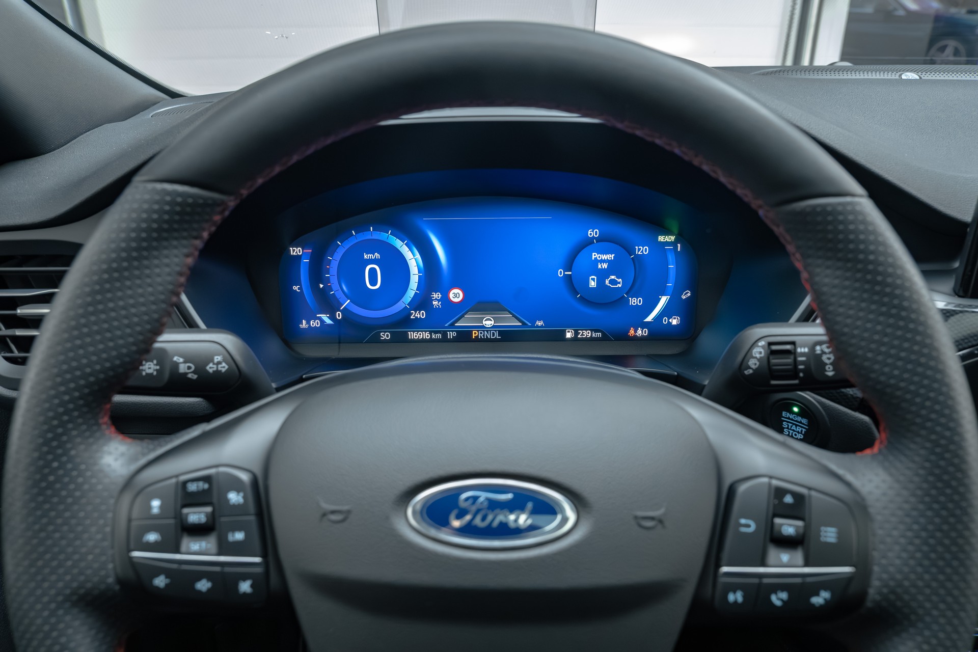 FORD Kuga 2.5 FHEV ST-Line X FWD-image-12