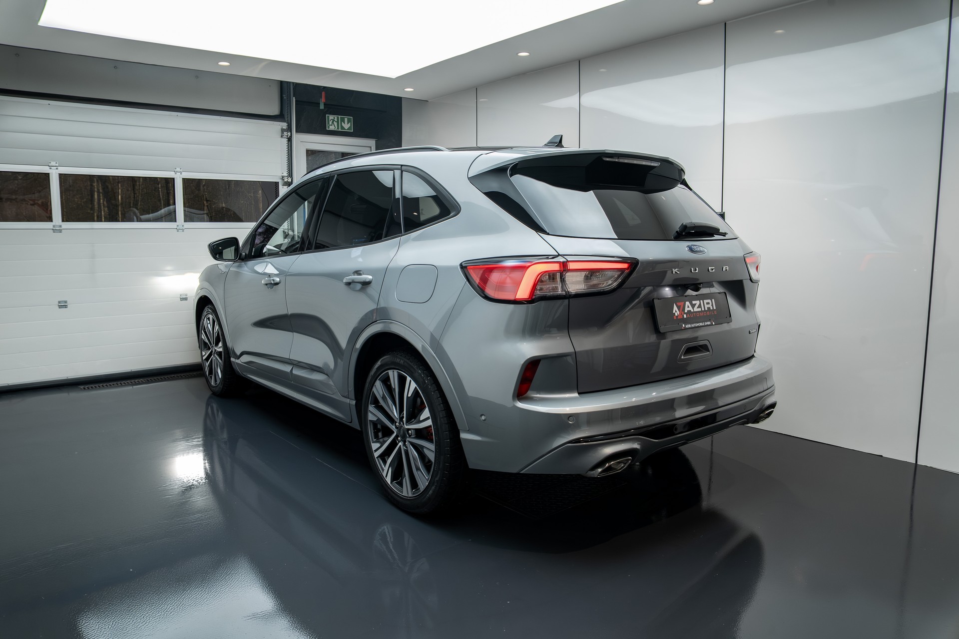 FORD Kuga 2.5 FHEV ST-Line X FWD-image-5