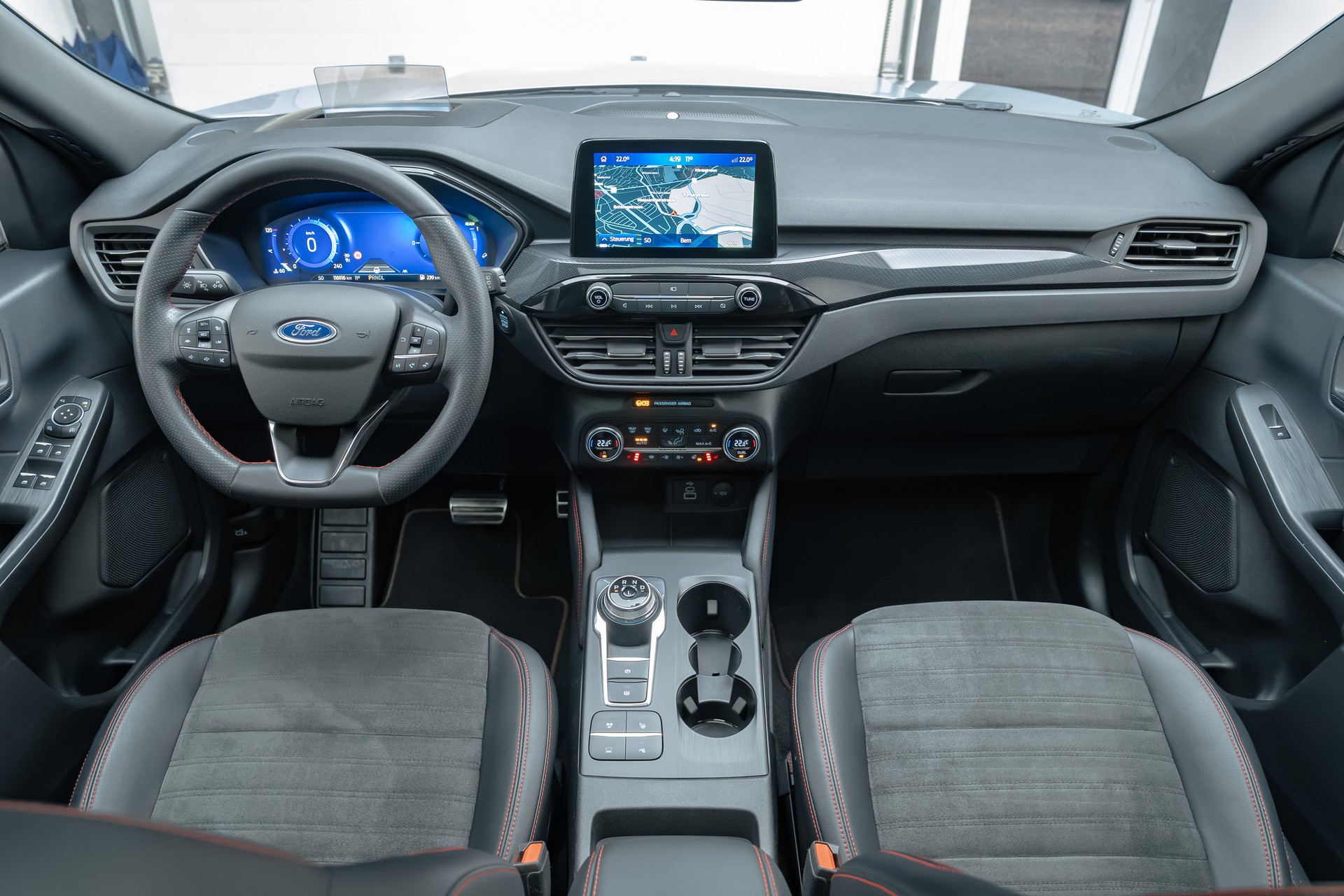 FORD Kuga 2.5 FHEV ST-Line X FWD-image-7