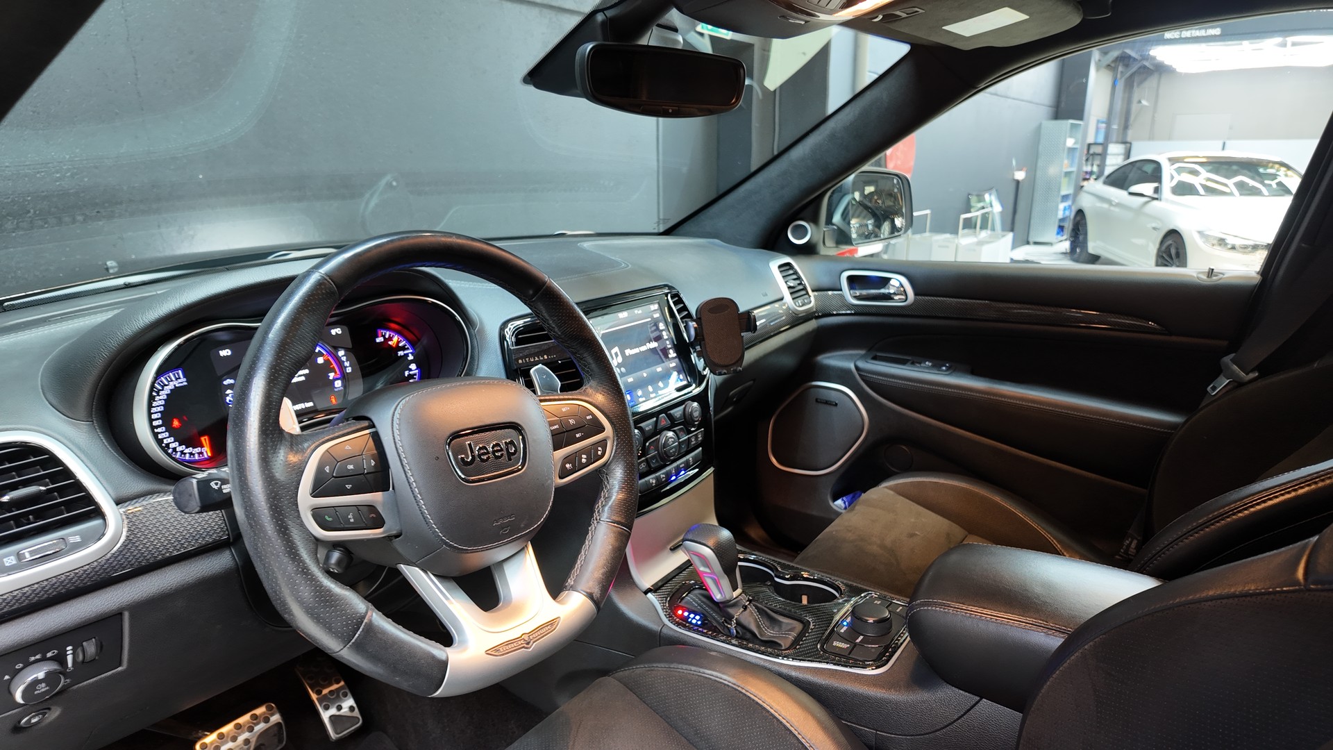JEEP Grand Cherokee 6.2 V8 HEMI Trackhawk Automatic-image-8