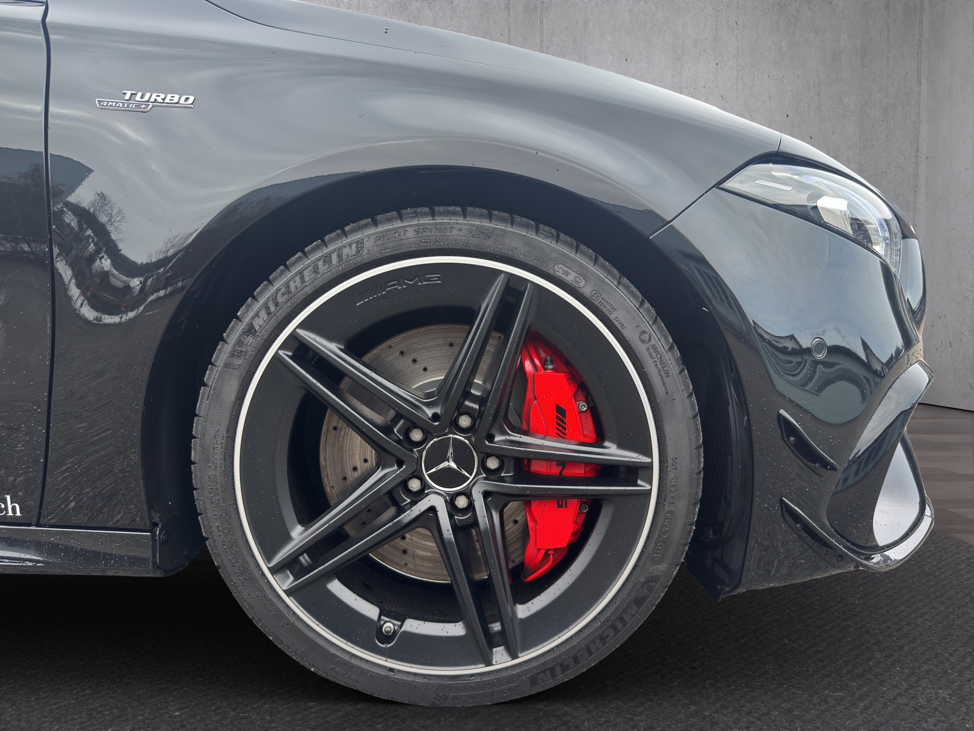 MERCEDES-BENZ A 45 S AMG 4Matic+ Speedshift-image-15