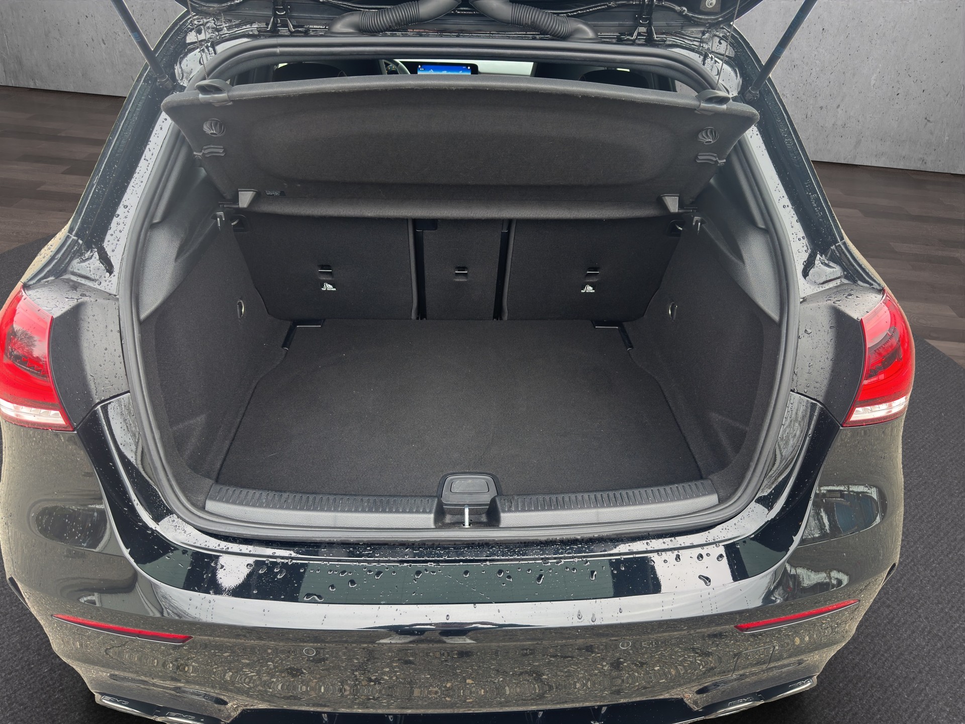 MERCEDES-BENZ A 45 S AMG 4Matic+ Speedshift-image-12