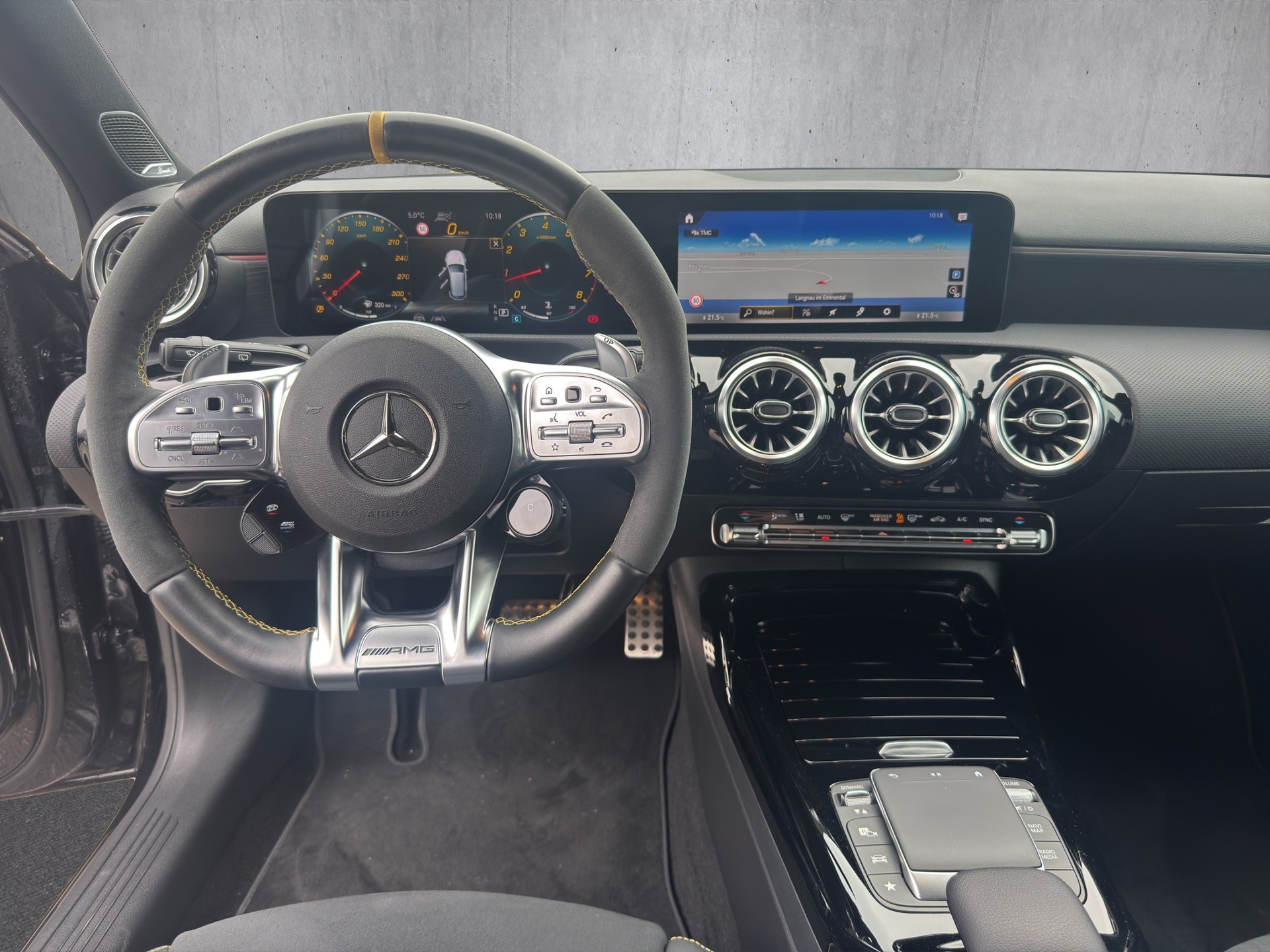 MERCEDES-BENZ A 45 S AMG 4Matic+ Speedshift-image-11
