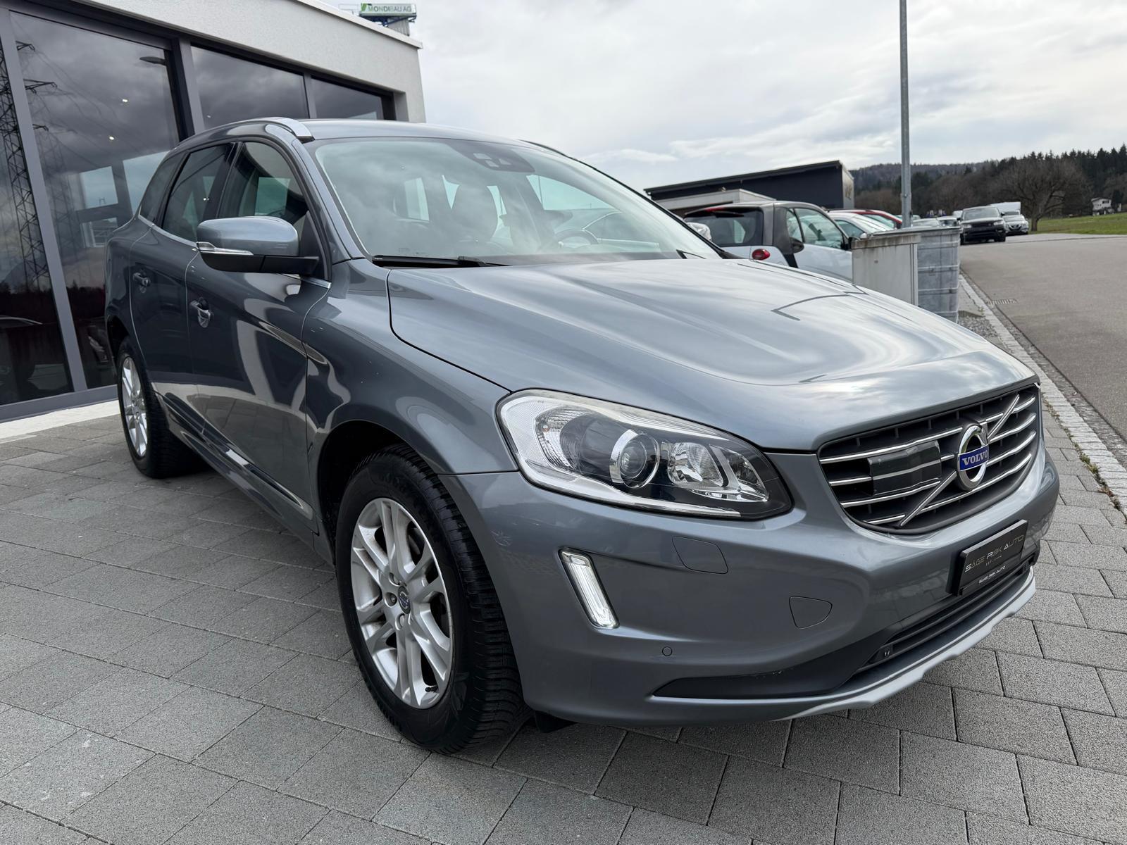 VOLVO XC60 2.4 D5 Summum AWD S/S-showroom-element-1