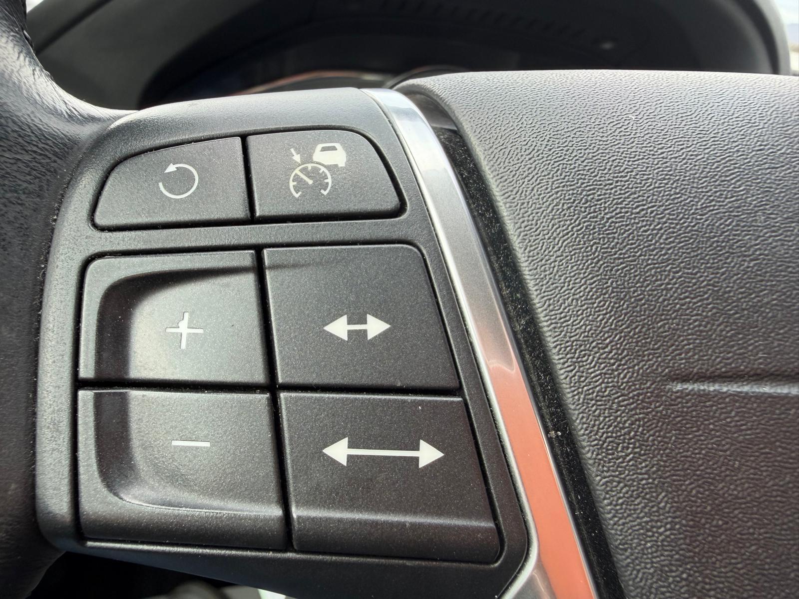 VOLVO XC60 2.4 D5 Summum AWD S/S-image-16