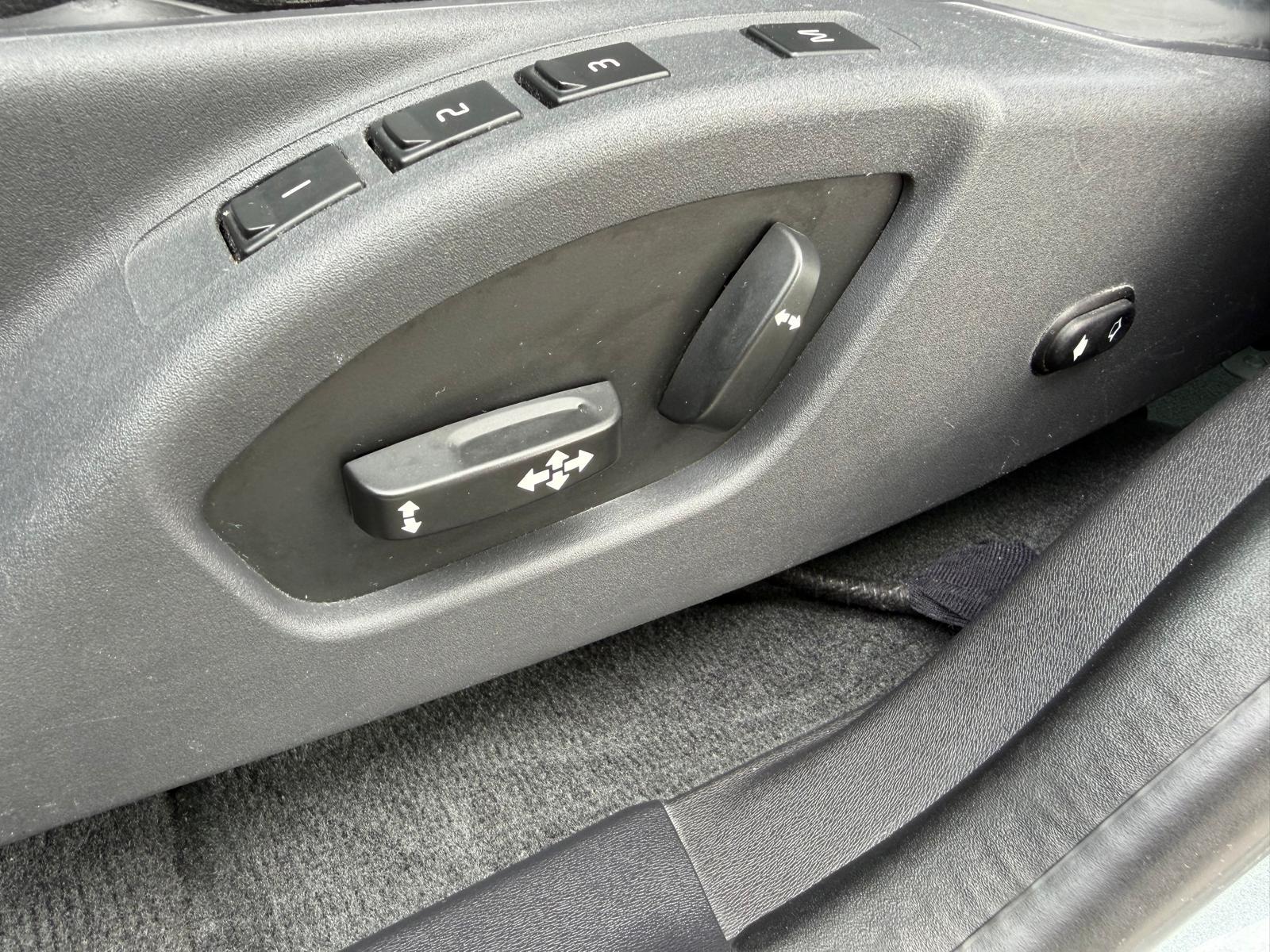 VOLVO XC60 2.4 D5 Summum AWD S/S-image-19