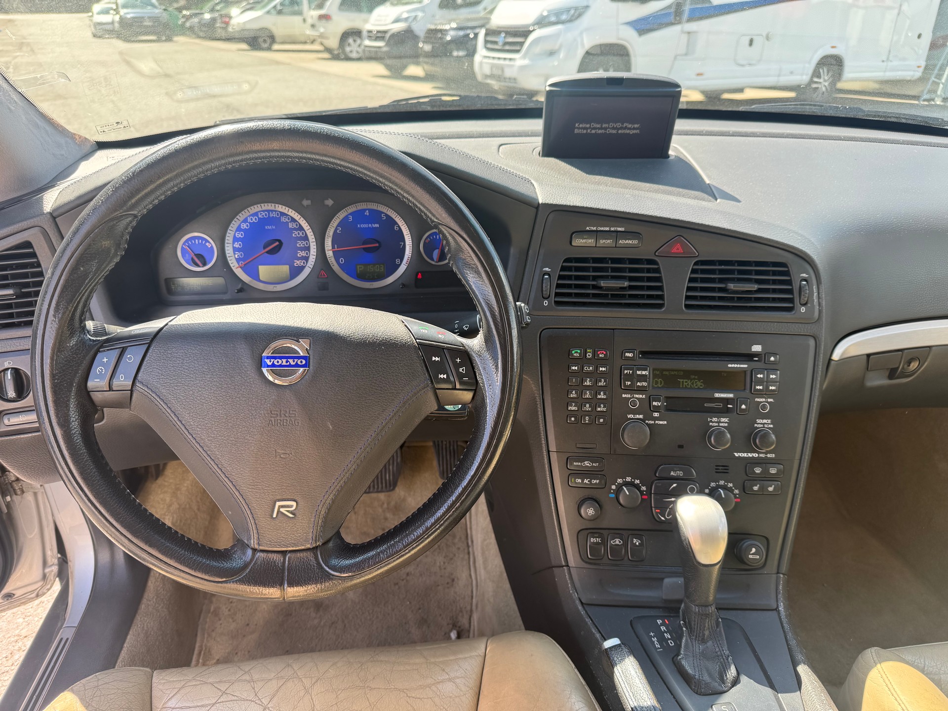 VOLVO V70 R AWD-image-5