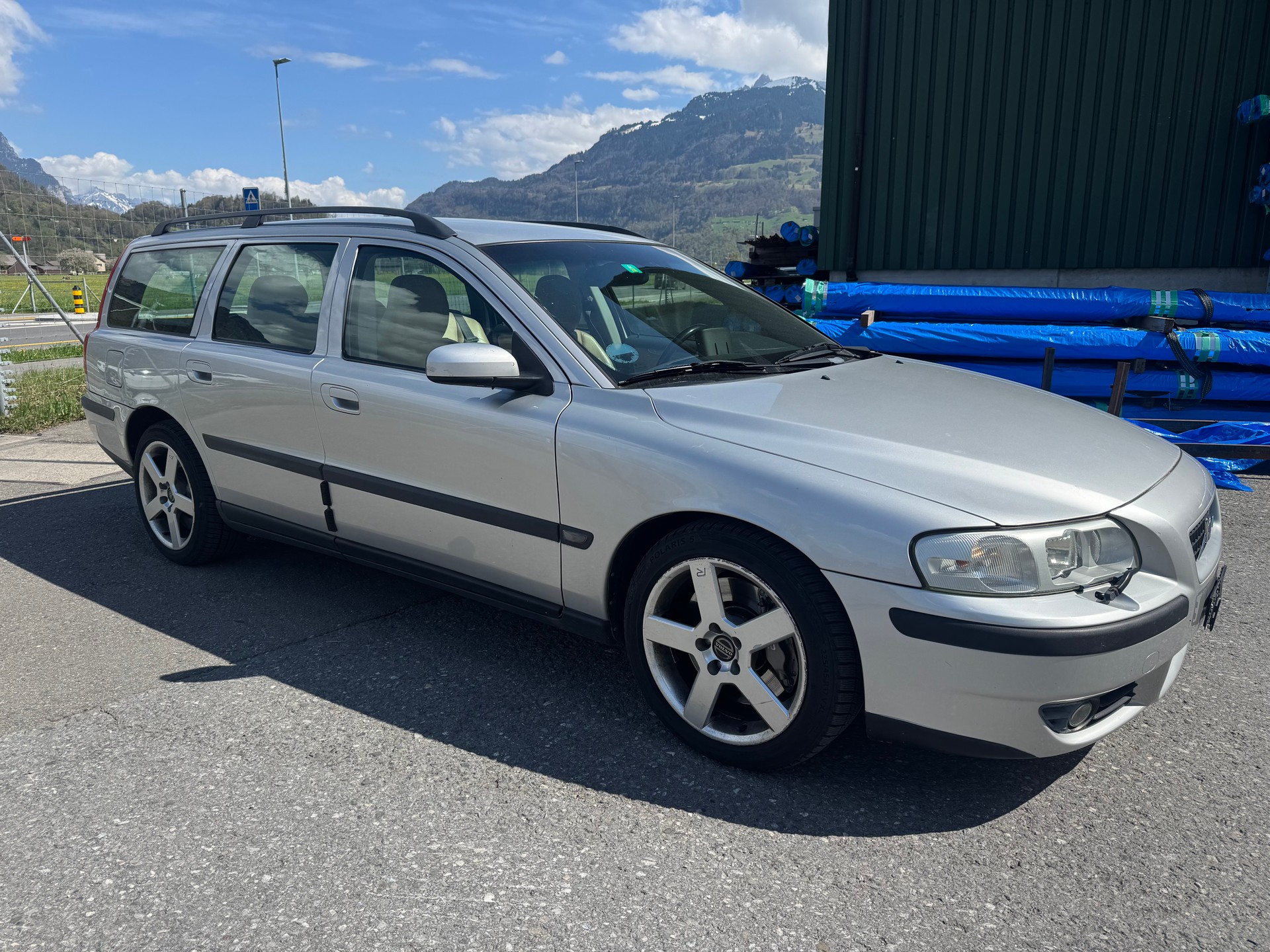 VOLVO V70 R AWD