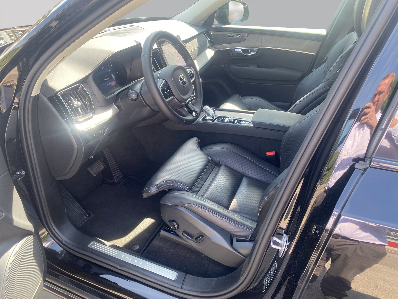 VOLVO XC90 T8 eAWD PluginHybrid Plus Dark Geartronic-image-7
