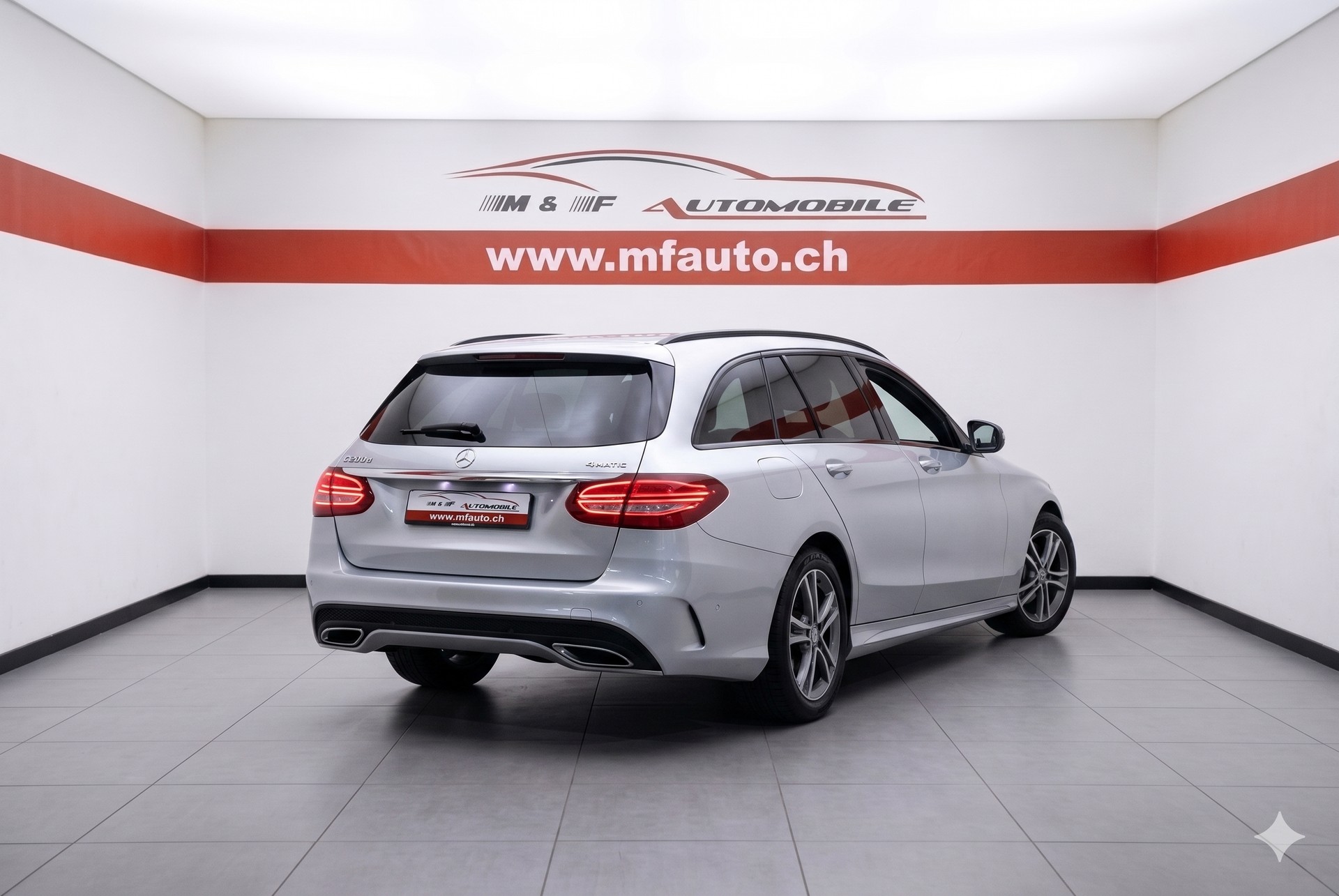 MERCEDES-BENZ C 250 d Swiss Star AMG Line 4m Kombi-image-5