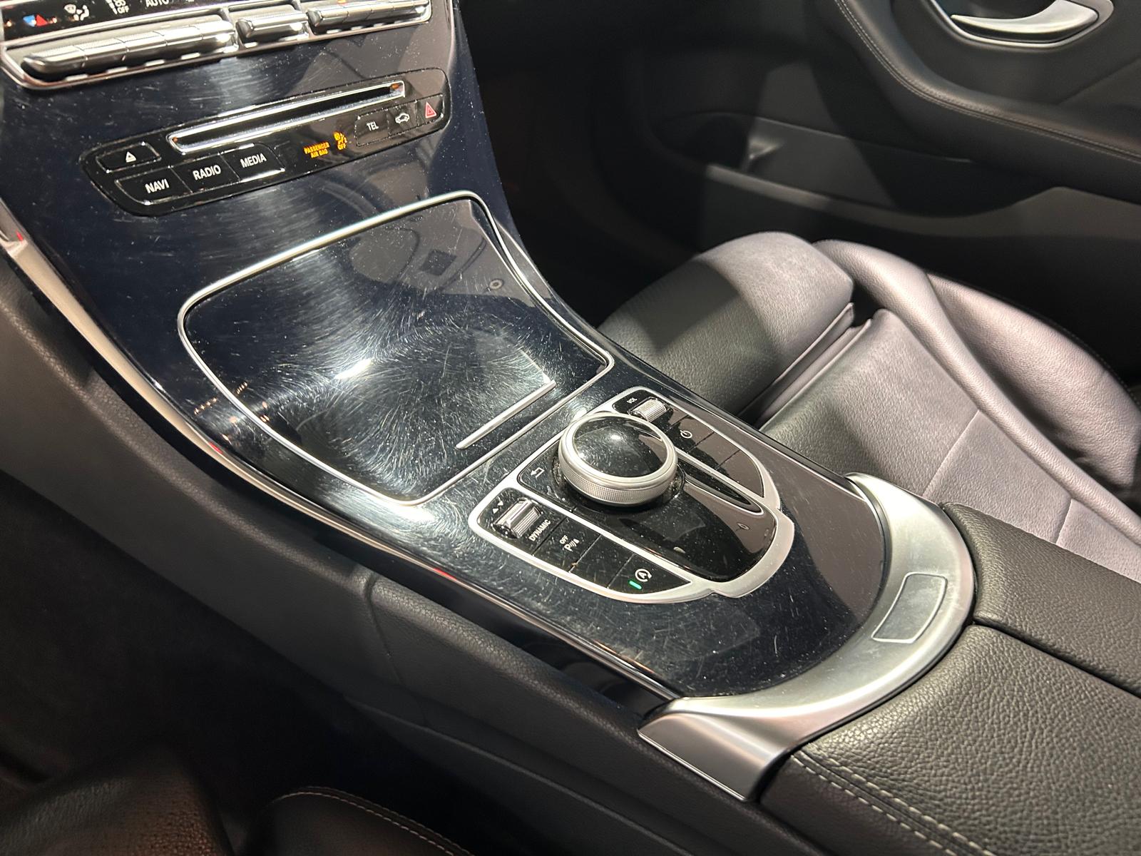 MERCEDES-BENZ C 250 d Swiss Star AMG Line 4m Kombi-image-16