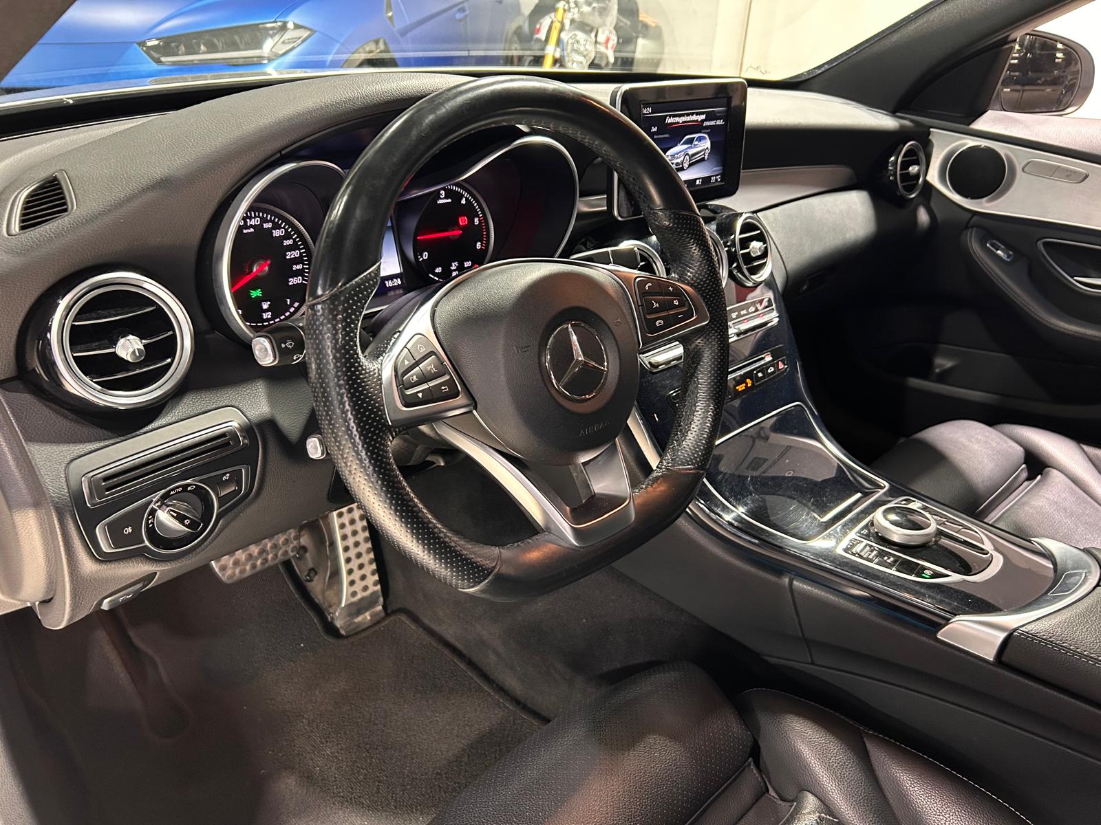 MERCEDES-BENZ C 250 d Swiss Star AMG Line 4m Kombi-image-10
