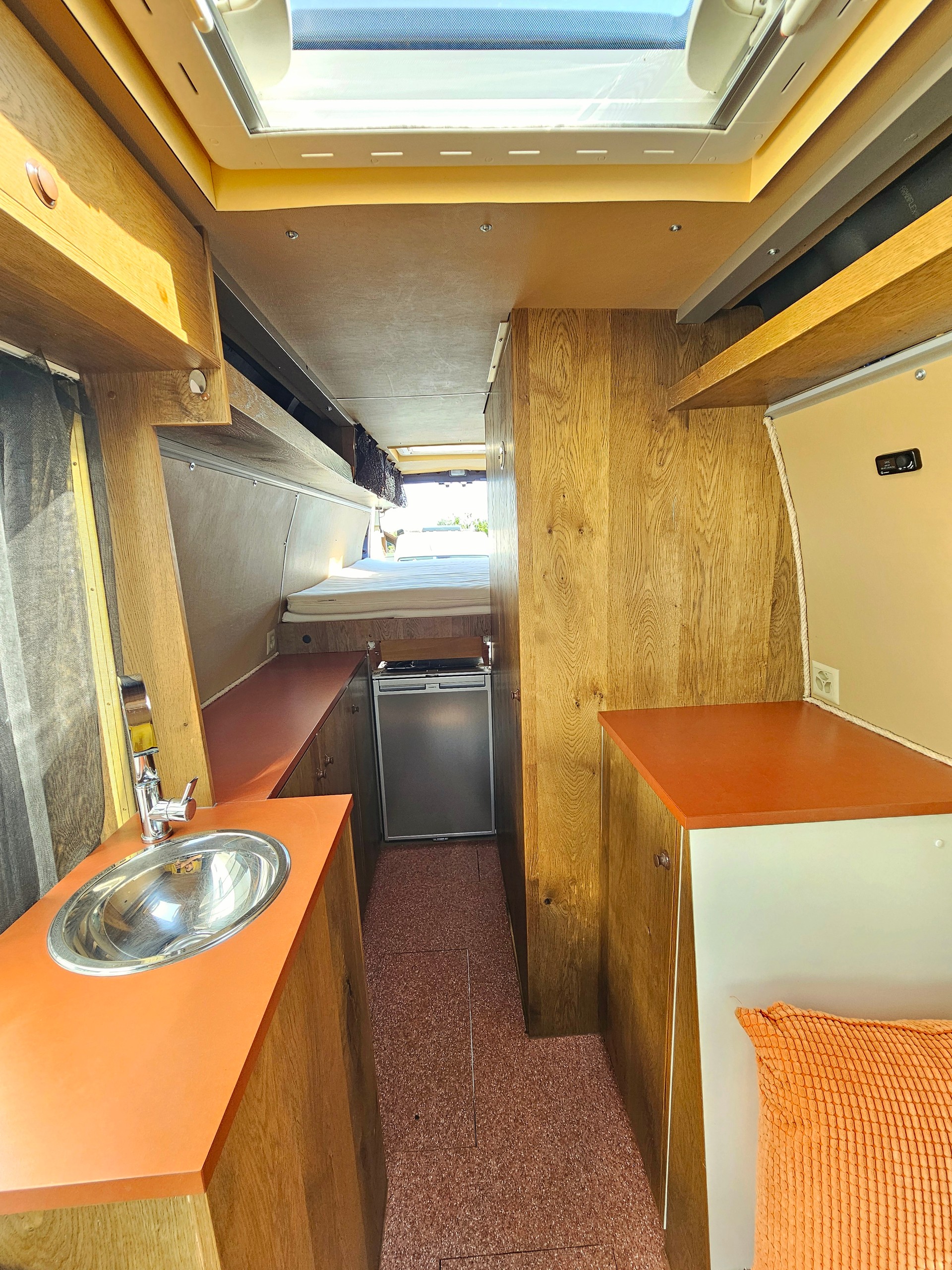 IVECO Camper-image-8
