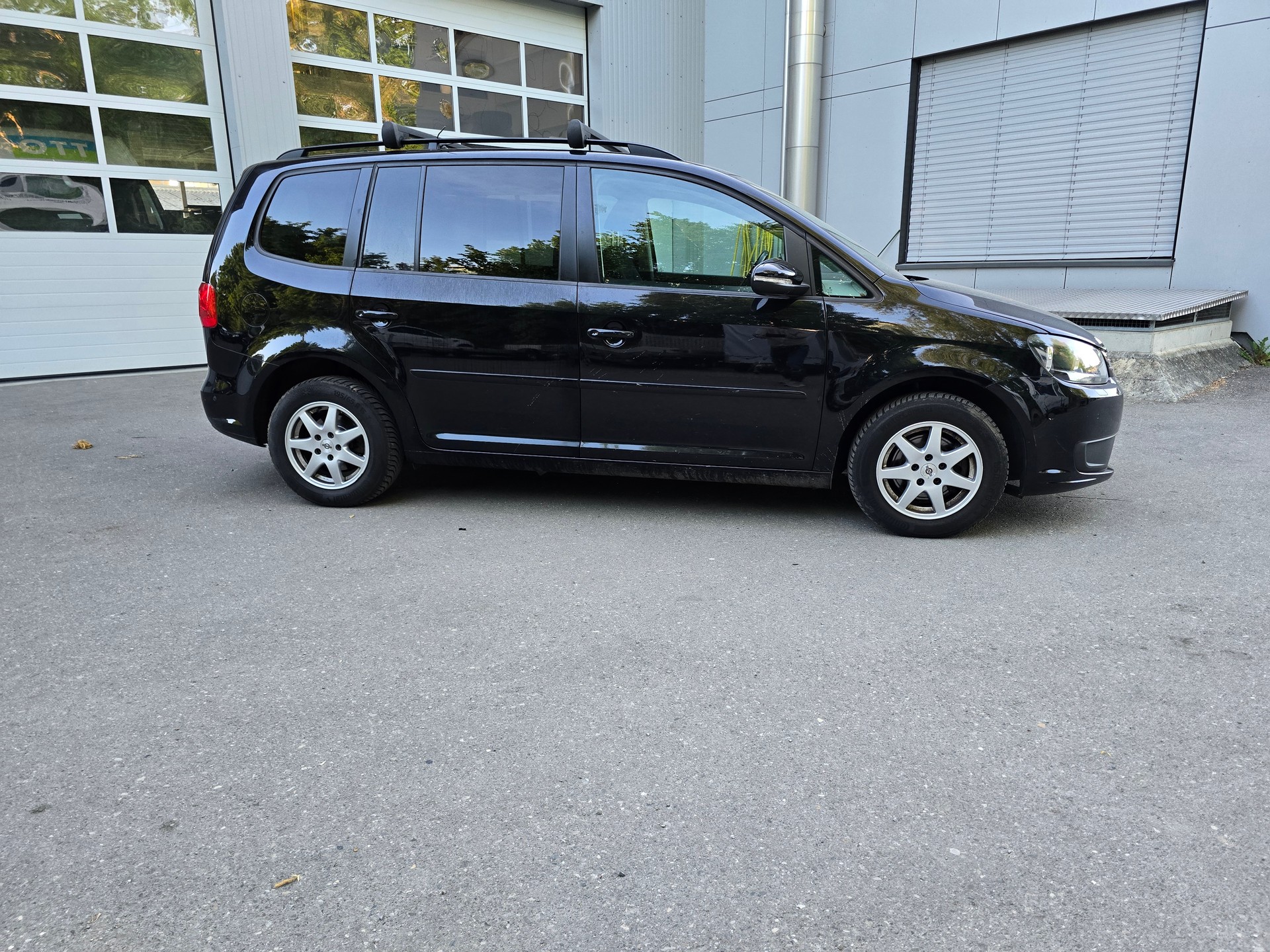 VW Touran 1.4 TSI Highline DSG-image-3