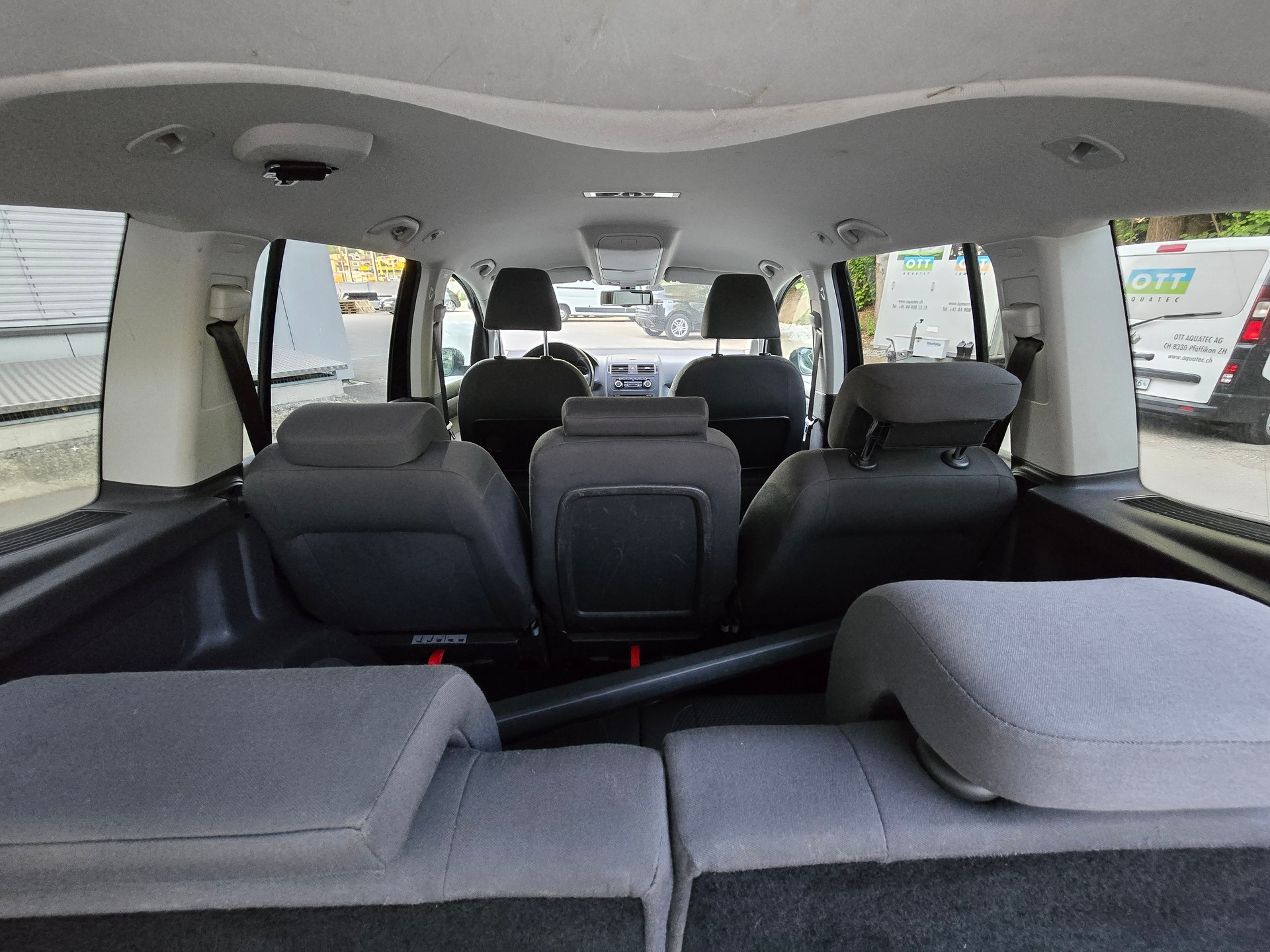 VW Touran 1.4 TSI Highline DSG-image-7