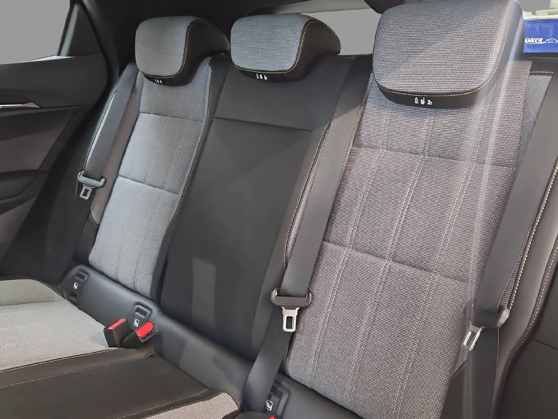 RENAULT Mégane E-Tech techno-image-13