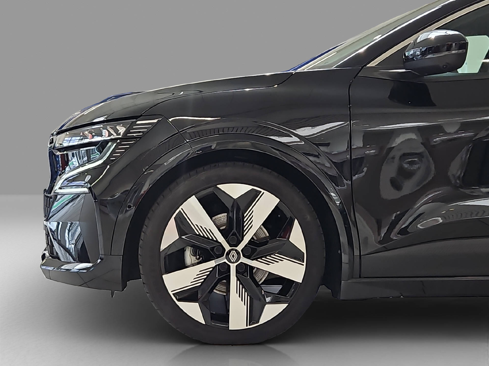 RENAULT Mégane E-Tech techno-image-4