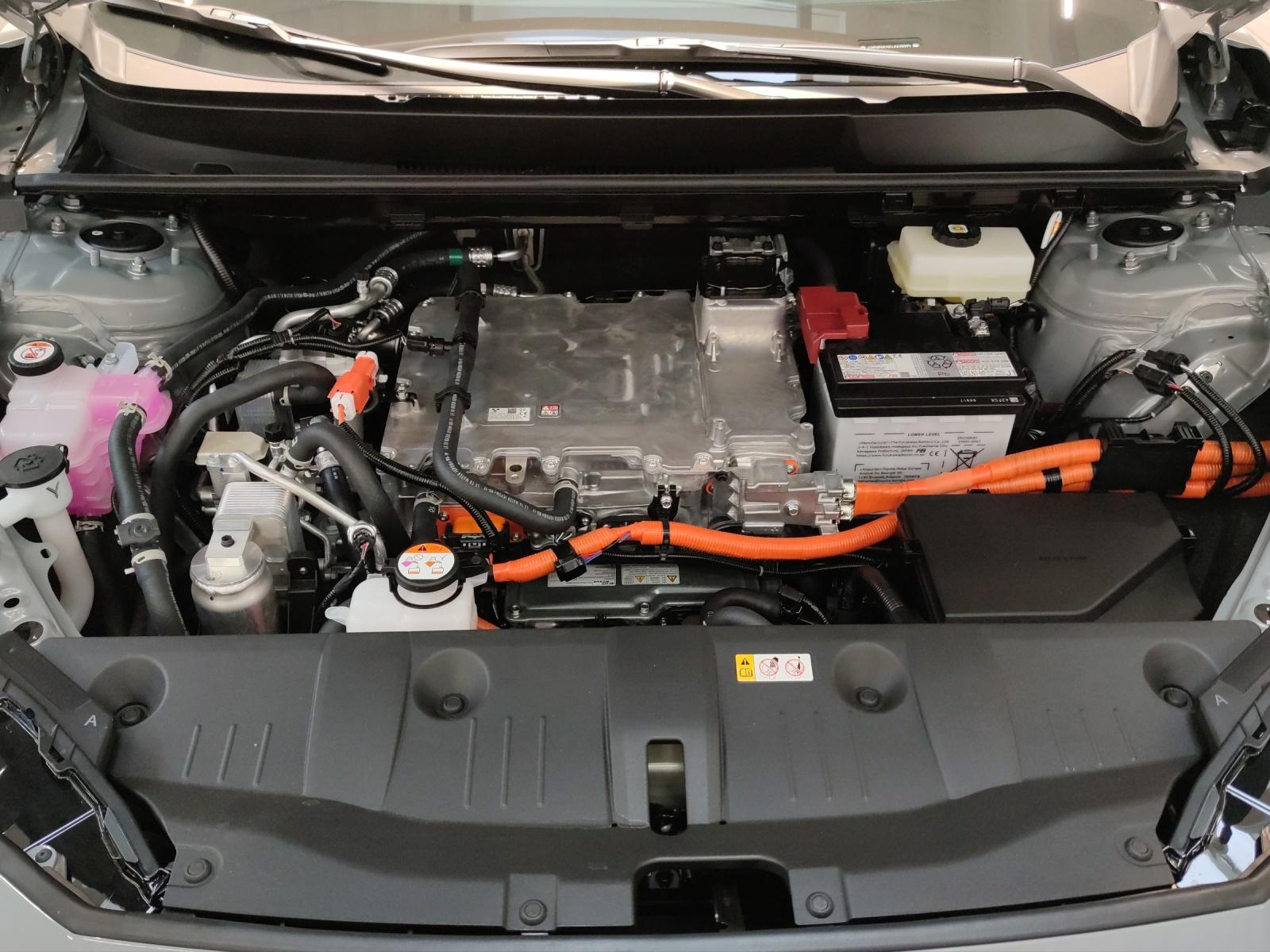 TOYOTA C-HR+ Style AWD-image-5