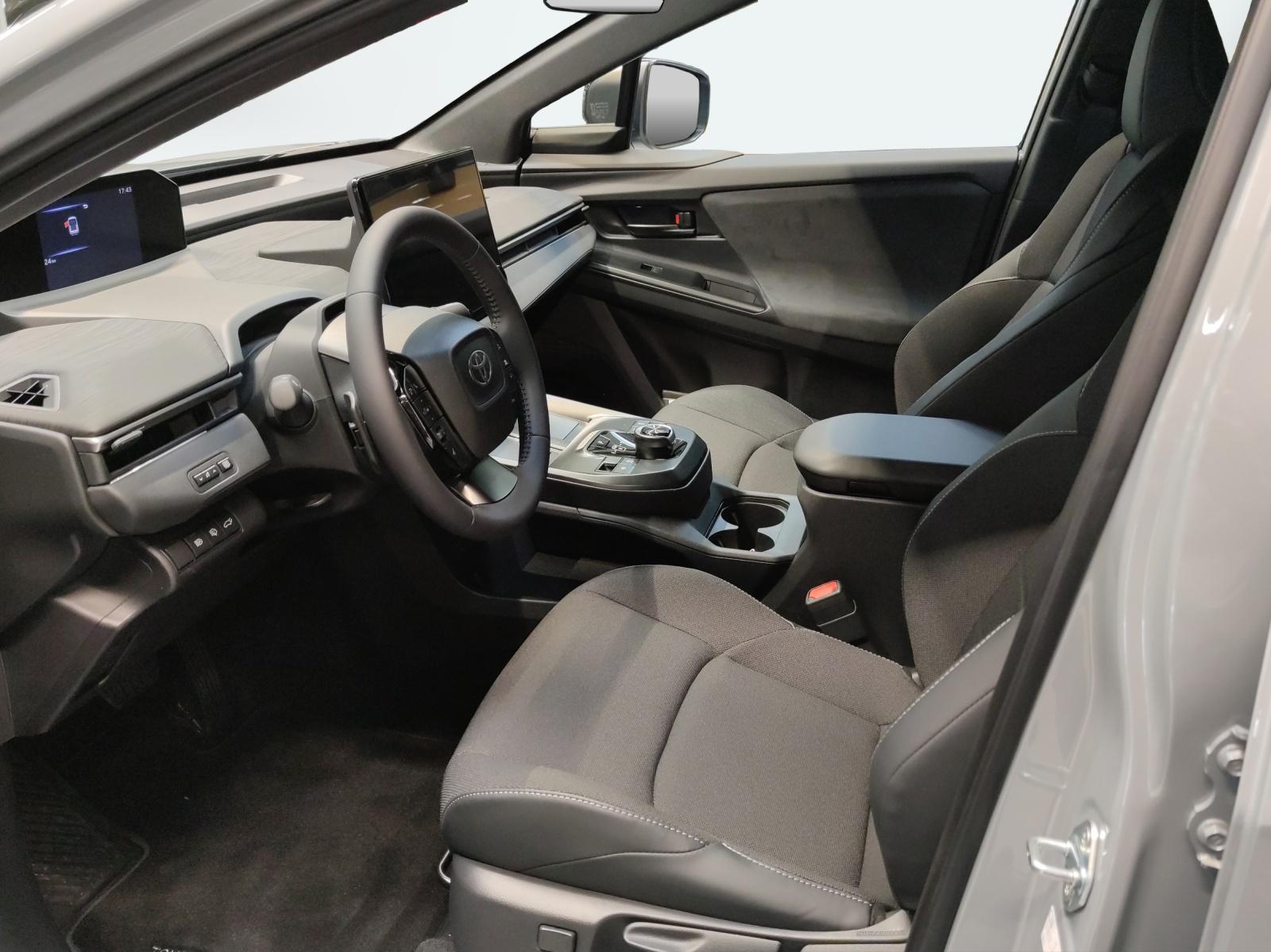 TOYOTA C-HR+ Style AWD-image-9