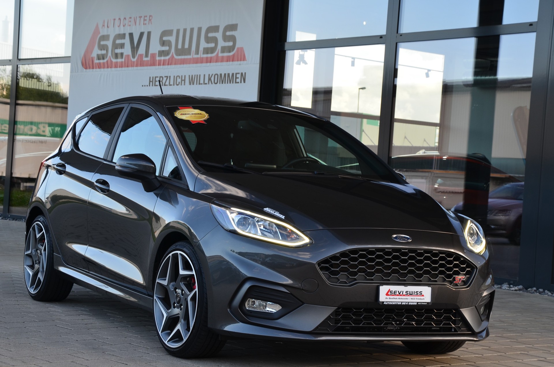 FORD Fiesta 1.5 SCTi ST Performance*Frisch ab MFK,1 Jahr oder 20000km Garantie auf Motor und Getriebe*-showroom-element-1