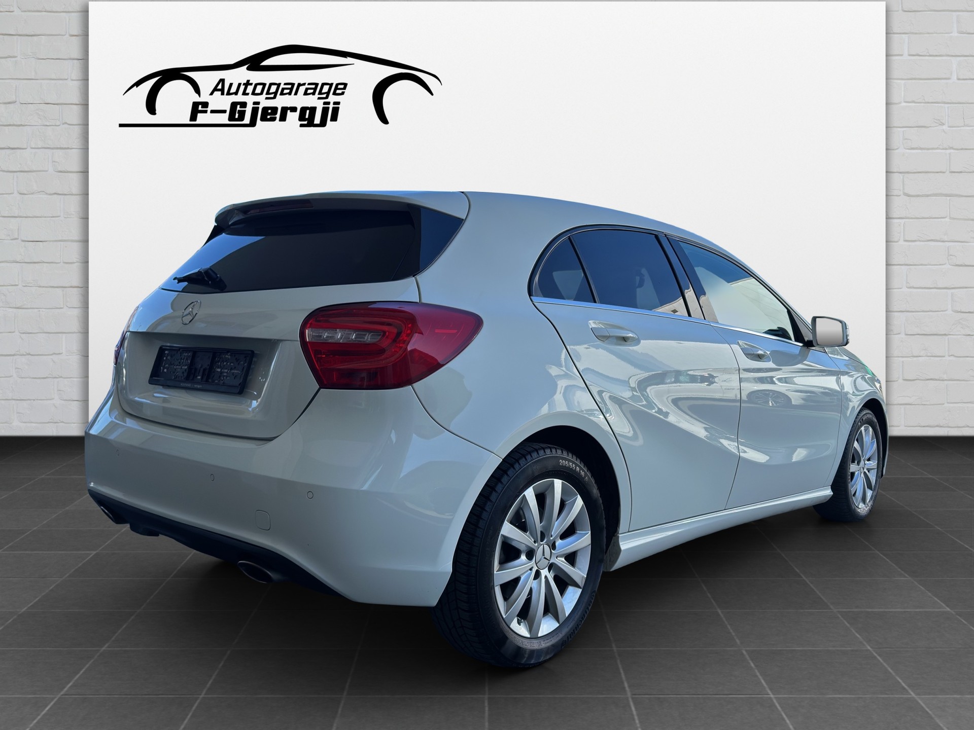 MERCEDES-BENZ A 200 Urban-image-5