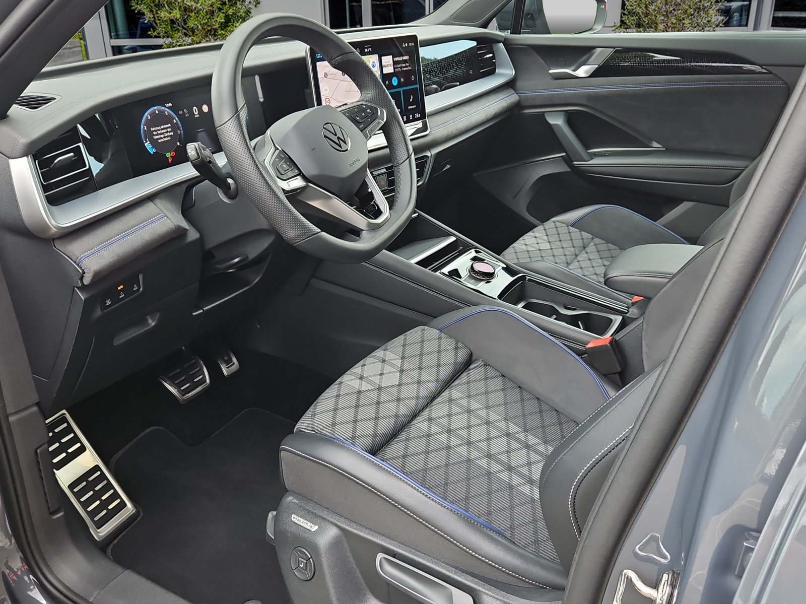 VW Tayron 2.0 TSI R-Line DSG 4Motion-image-9