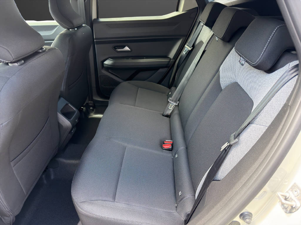 DACIA Duster 1.8 Hybrid Journey-image-8