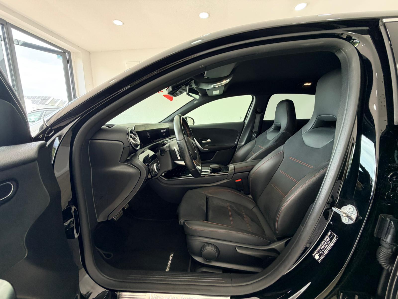 MERCEDES-BENZ A 250 4Matic AMG Line 4Matic 7G-DCT*CH Fahrzeug*4x4*-image-18