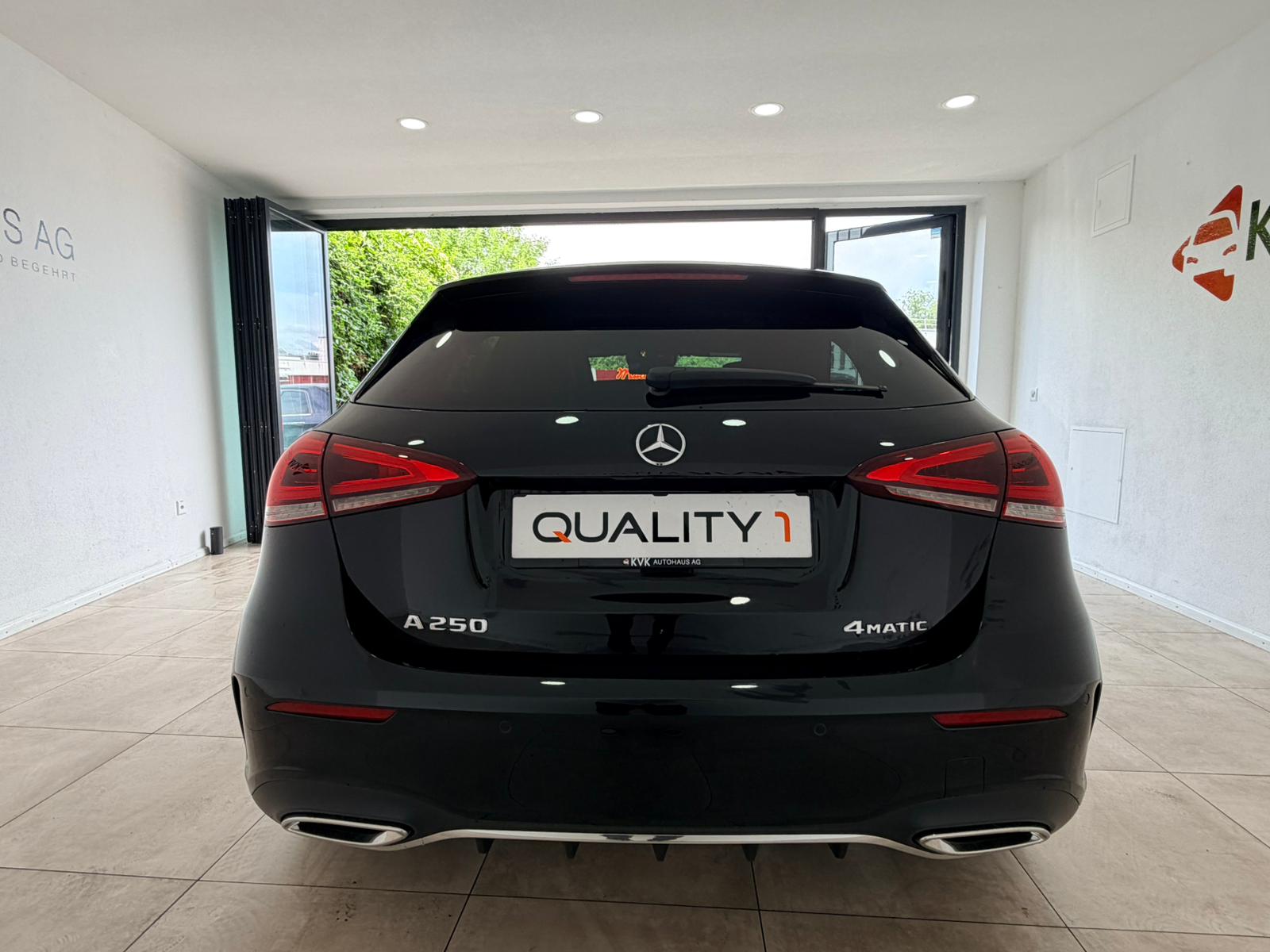 MERCEDES-BENZ A 250 4Matic AMG Line 4Matic 7G-DCT*CH Fahrzeug*4x4*-image-8