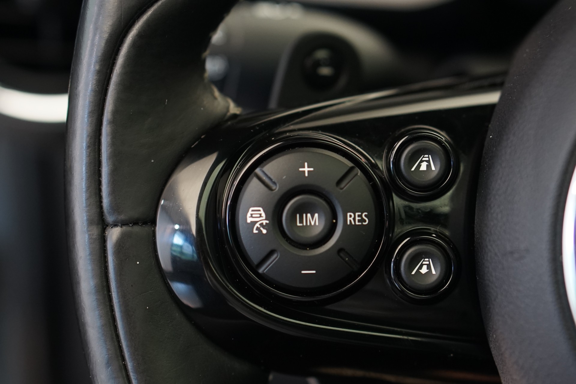 MINI Cooper S Steptronic *CH-Fahrzeug*-image-20