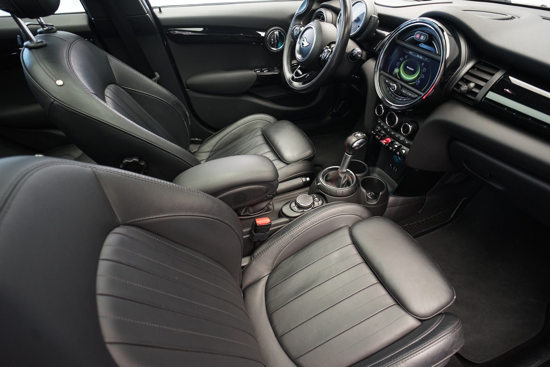 MINI Cooper S Steptronic *CH-Fahrzeug*-image-10