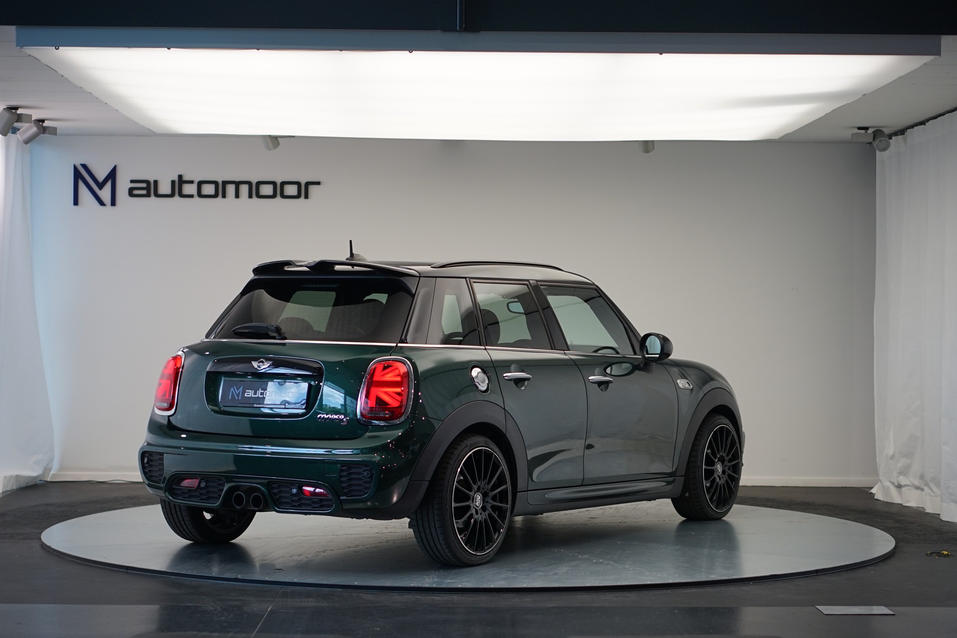 MINI Cooper S Steptronic *CH-Fahrzeug*-image-4