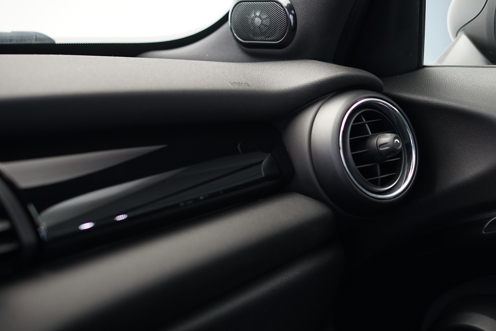 MINI Cooper S Steptronic *CH-Fahrzeug*-image-24