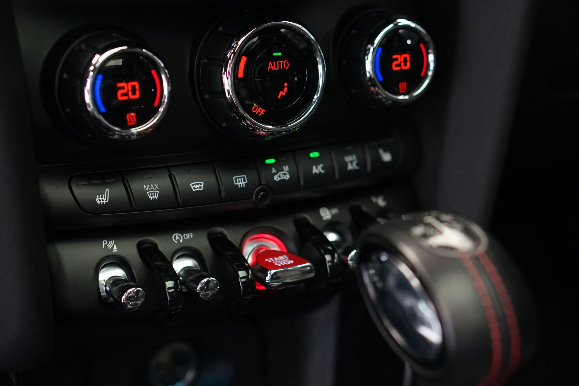 MINI Cooper S Steptronic *CH-Fahrzeug*-image-23