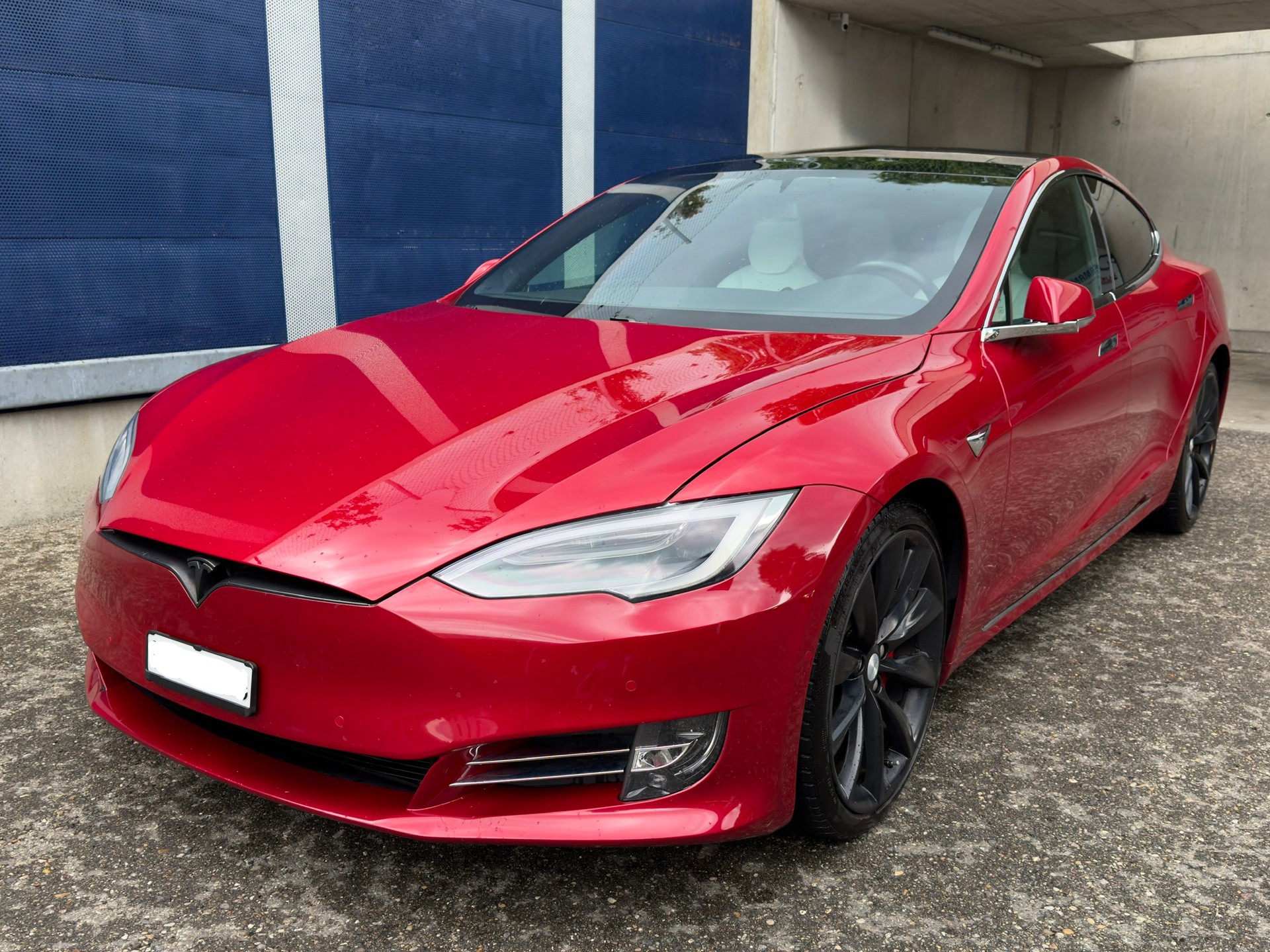 TESLA 100 Performance D / Enhanced Autopilot / Neue HV Batterie-image-1