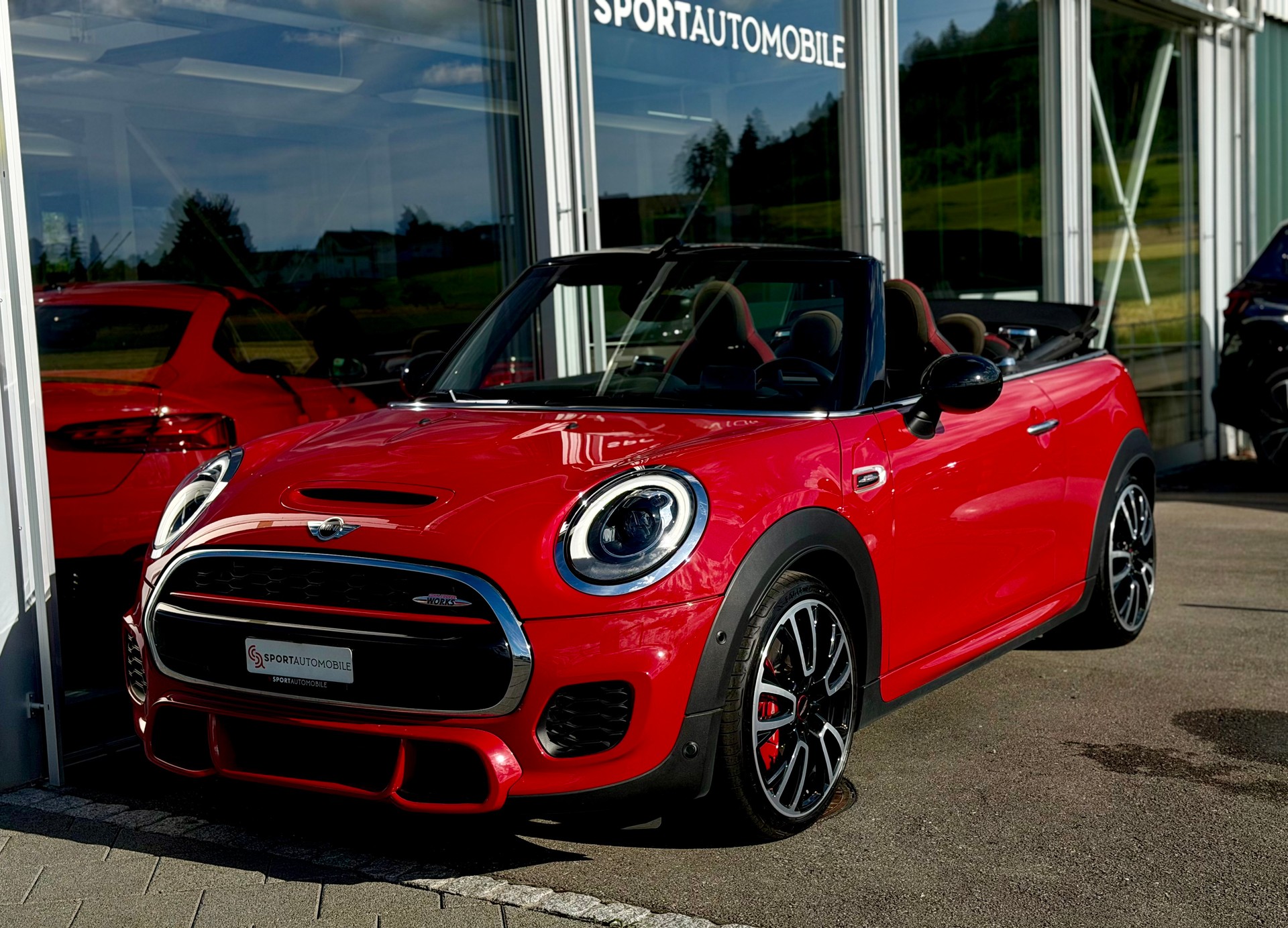 MINI Cooper John Cooper Works Cabriolet Steptronic-showroom-element-2