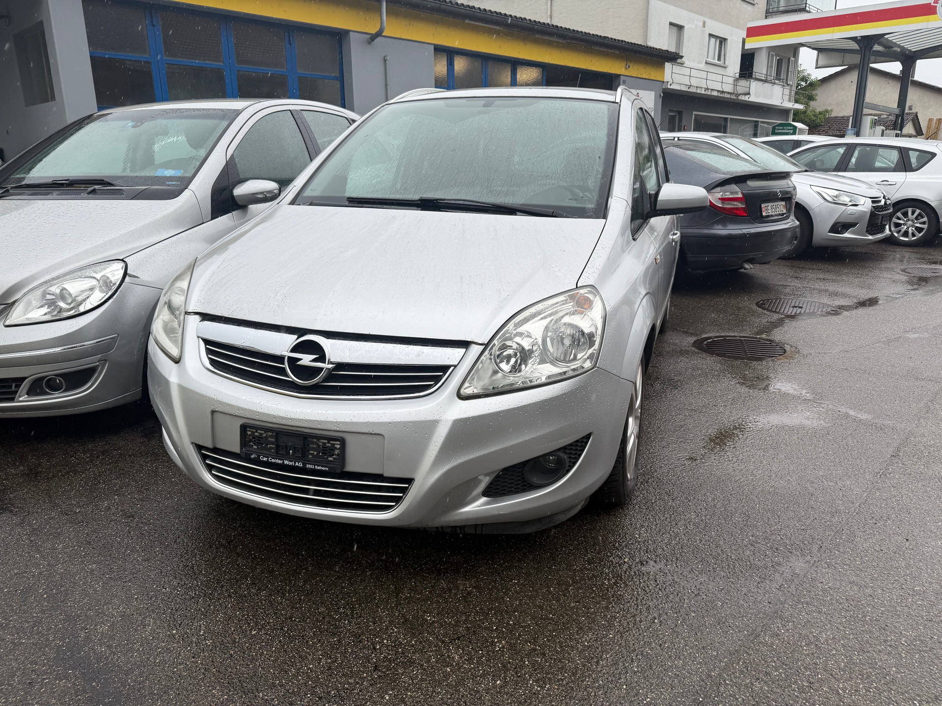 OPEL Zafira 2.2i 16V Sport Automatic-image-1