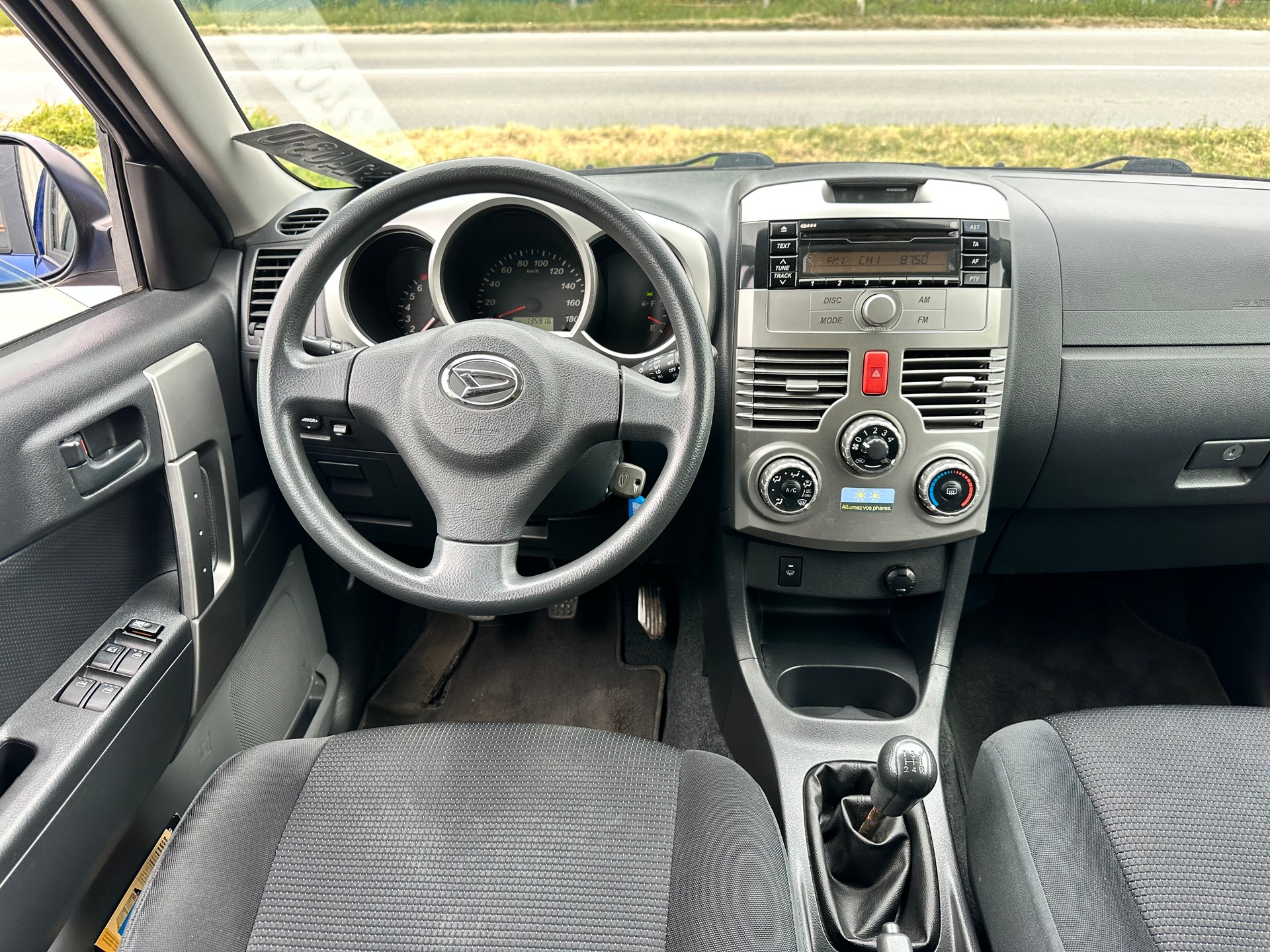DAIHATSU Terios 1.5 16V SX 4WD-image-12