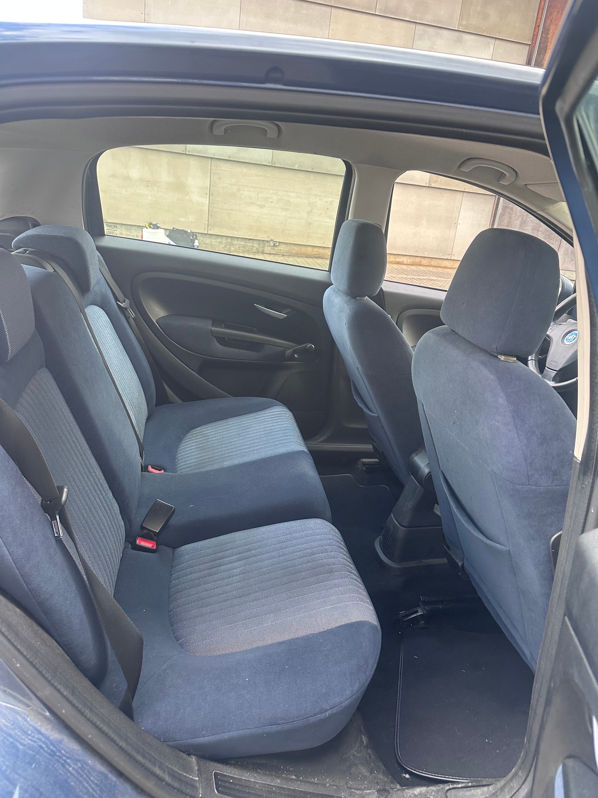 FIAT Punto 1.4 16V Sport ab MFK-image-9
