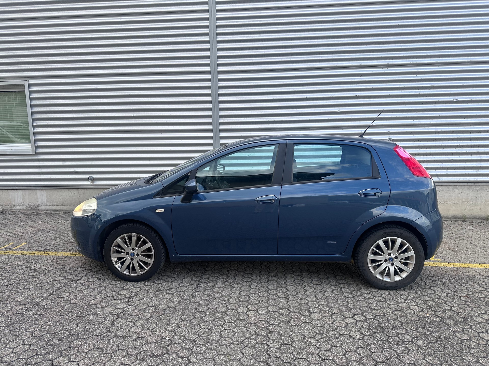 FIAT Punto 1.4 16V Sport ab MFK-image-2