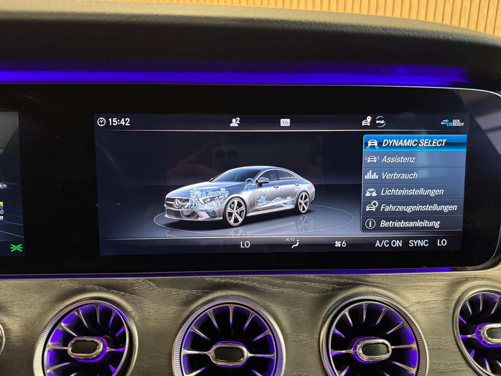 MERCEDES-BENZ CLS 400 d AMG Line 4Matic 9G-Tronic-image-16