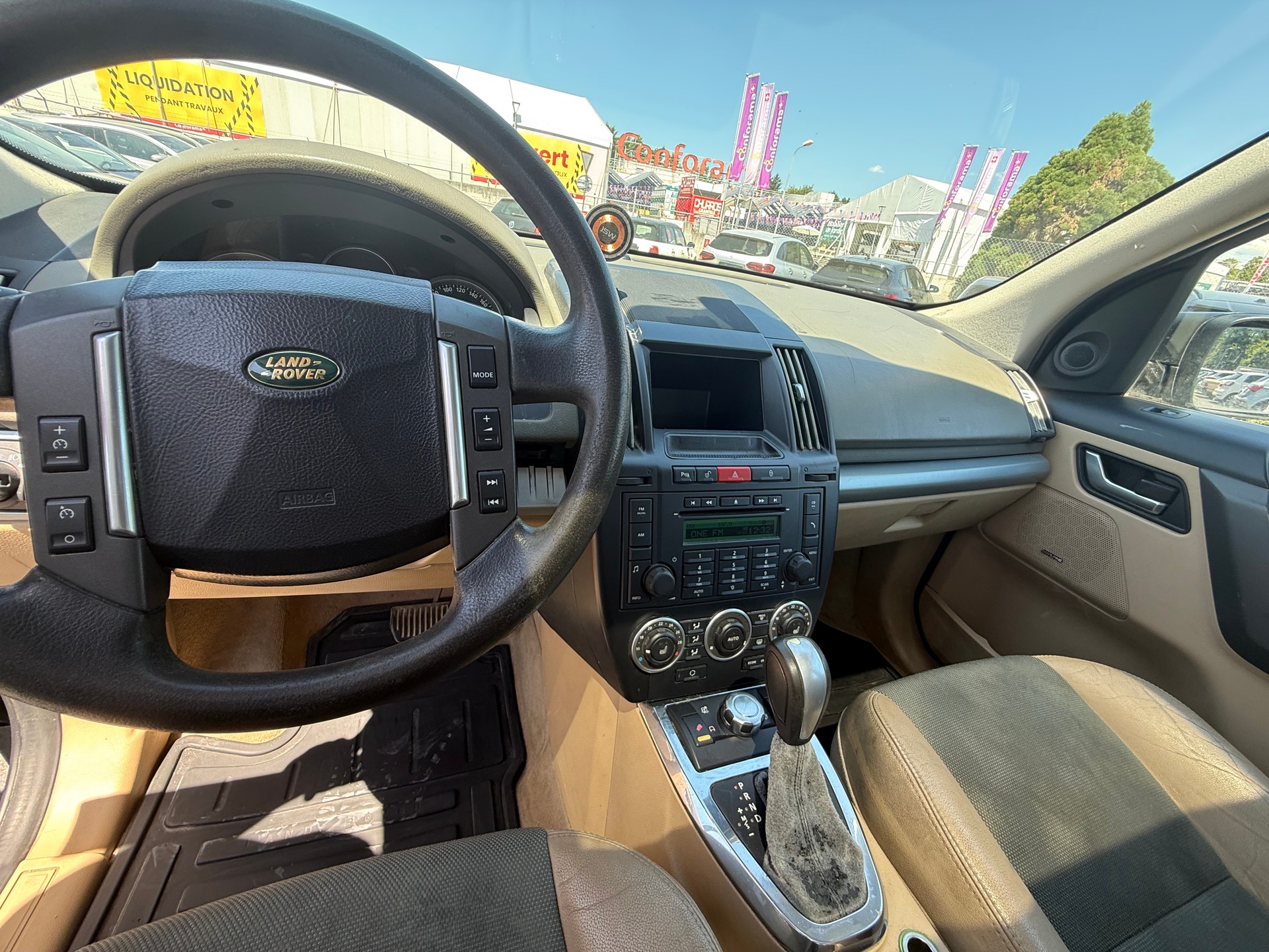 LAND ROVER Freelander 2.2 TD4 S Automatic-image-10