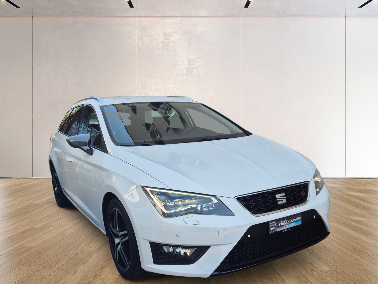 SEAT Leon ST 2.0 TDI FR-showroom-element-3